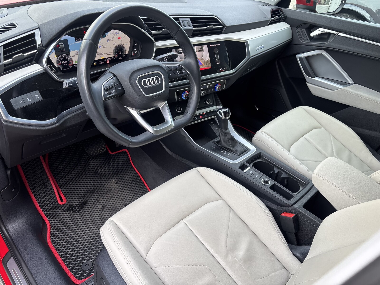 Audi Q3 Sportback - zdjęcie 16