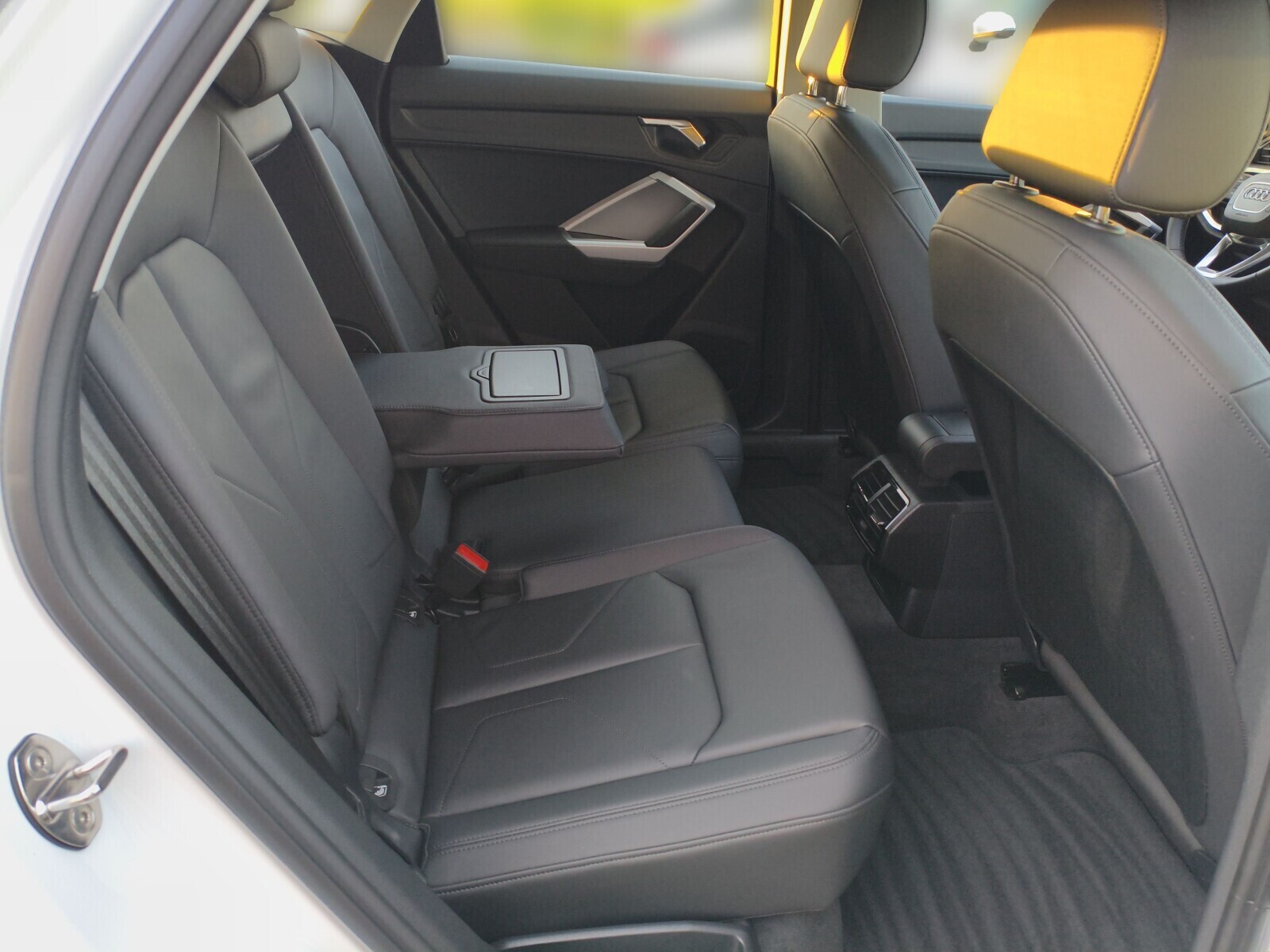 Audi Q3 Sportback - zdjęcie 13