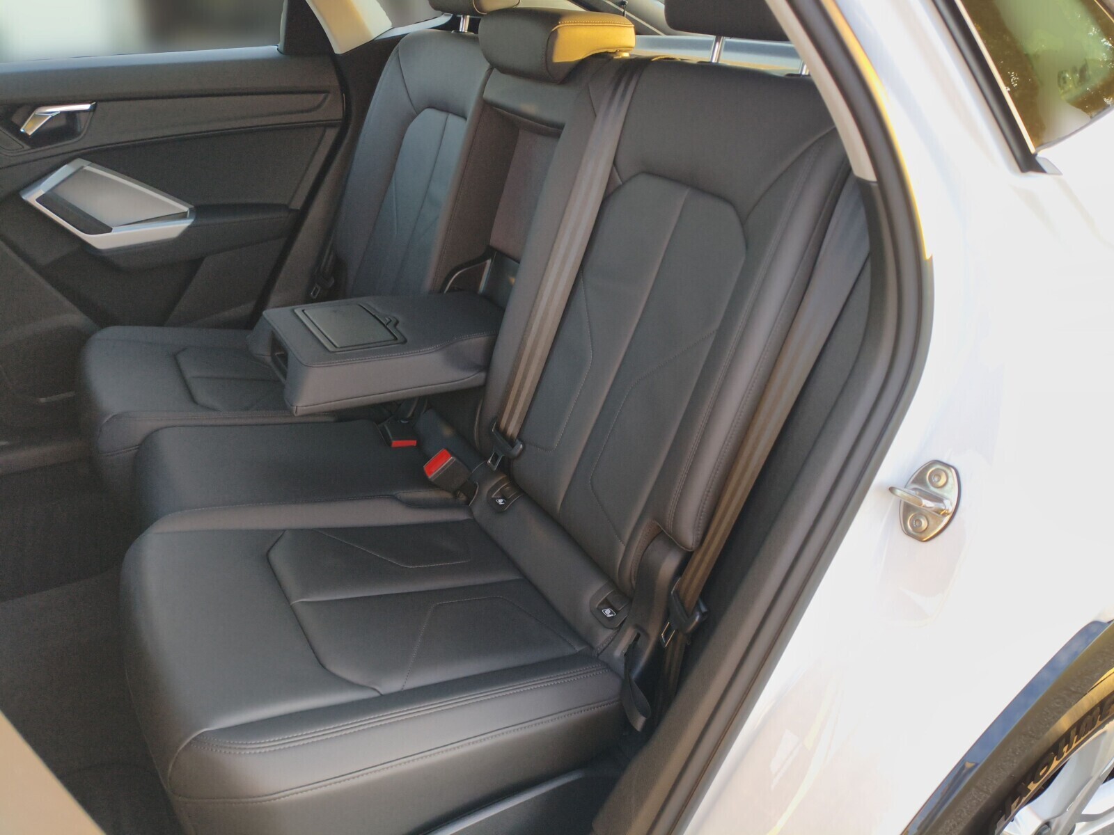 Audi Q3 Sportback - zdjęcie 12