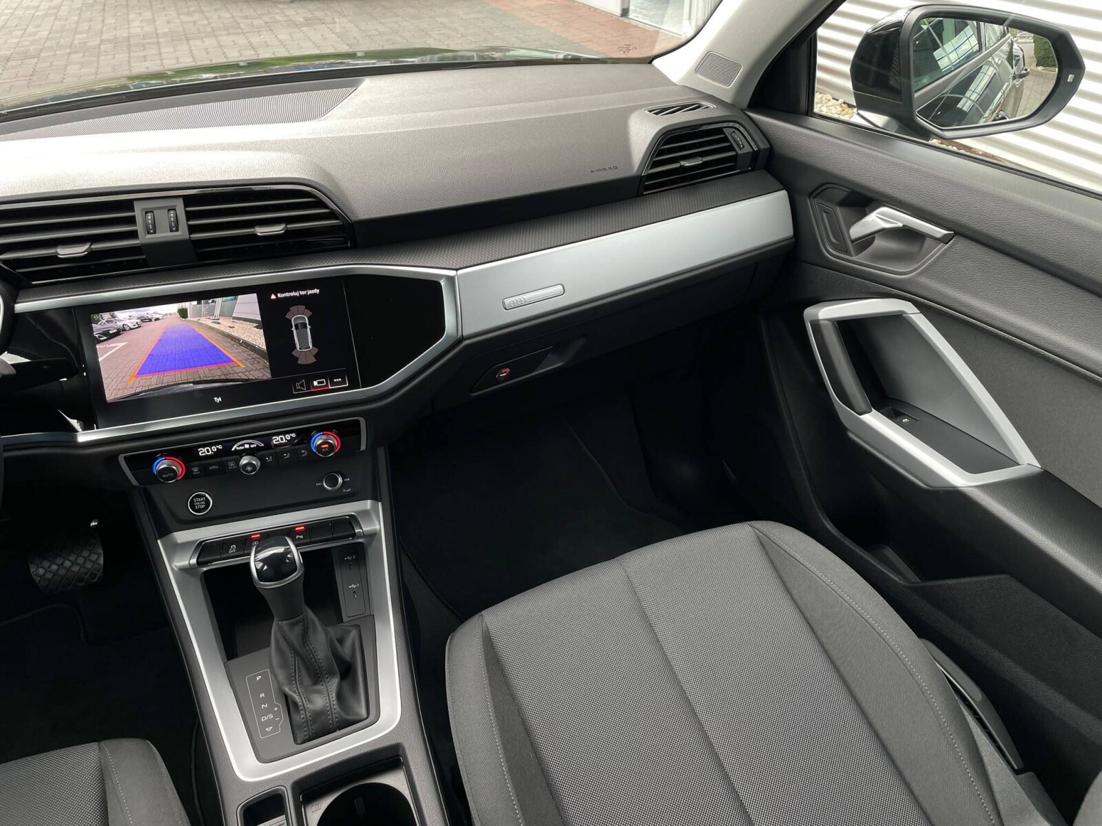 Audi Q3 - zdjęcie 14