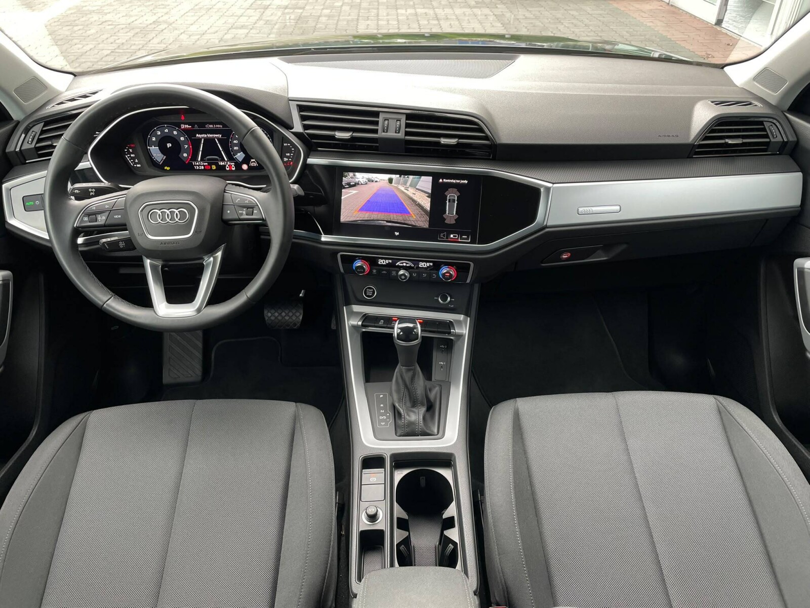 Audi Q3 - zdjęcie 13