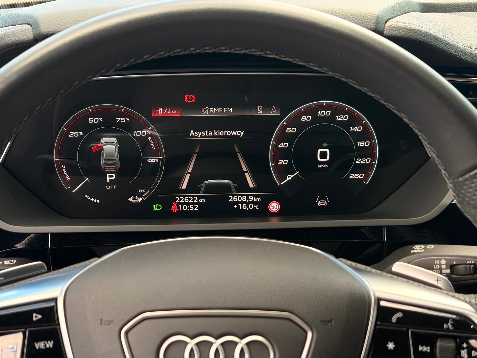 Audi Q8 Sportback e-tron - zdjęcie 26
