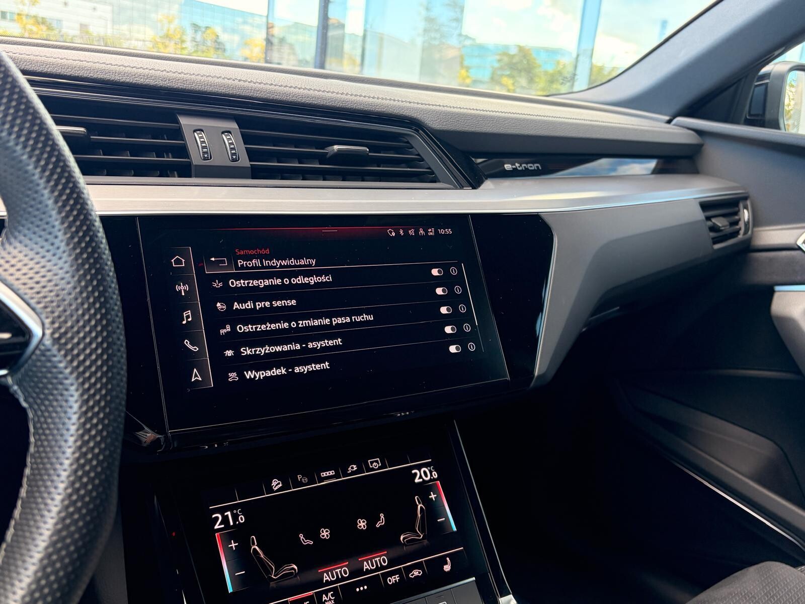 Audi Q8 Sportback e-tron - zdjęcie 31
