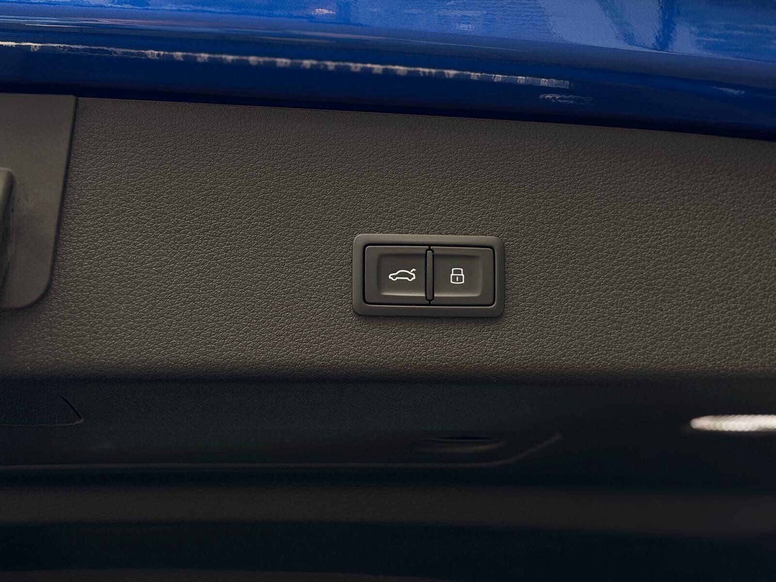 Audi Q8 Sportback e-tron - zdjęcie 12