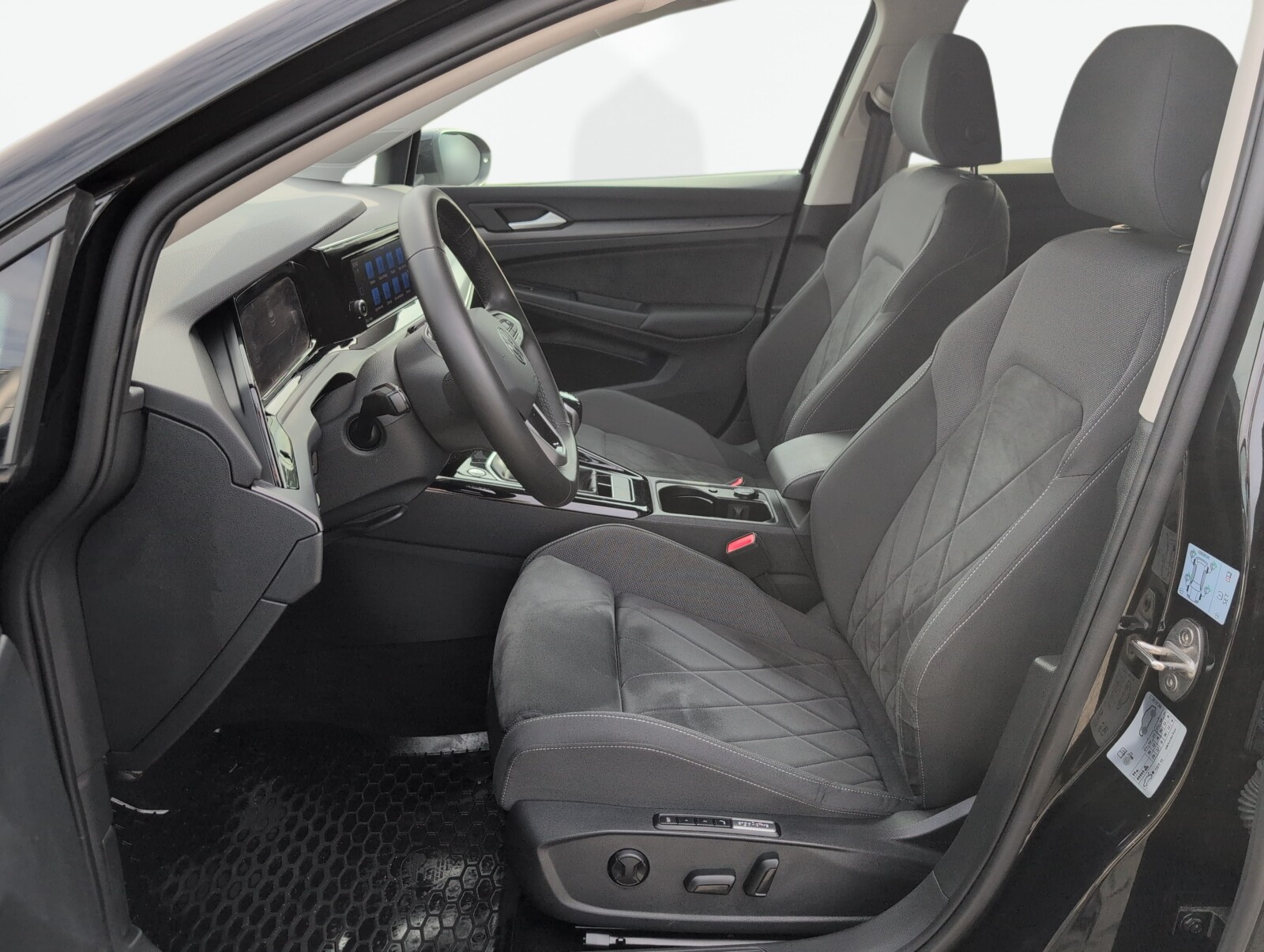 Volkswagen Golf - zdjęcie 16