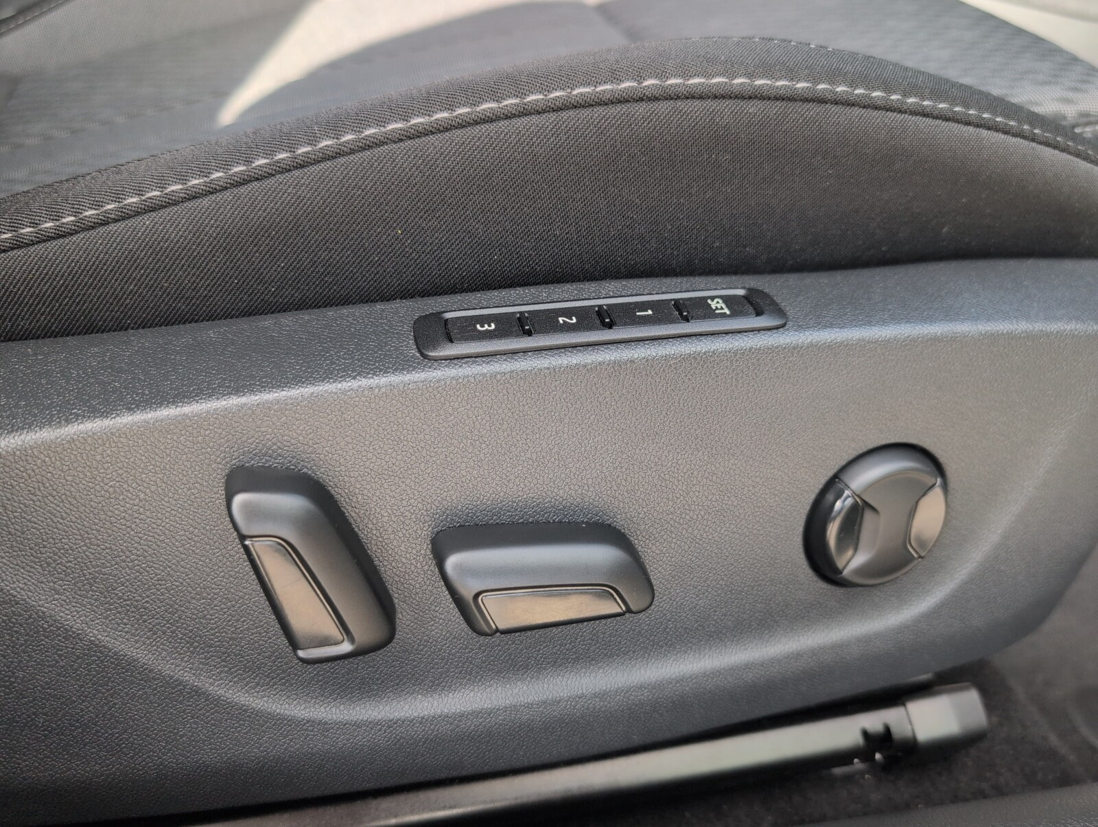 Škoda Octavia - zdjęcie 17