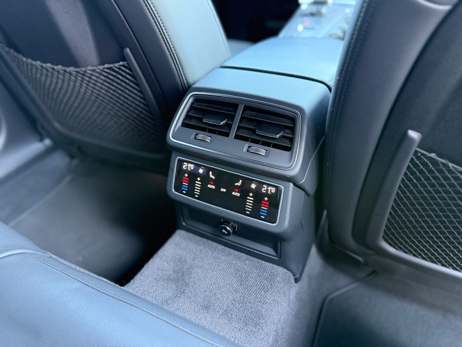 Audi A6 Avant - zdjęcie 12