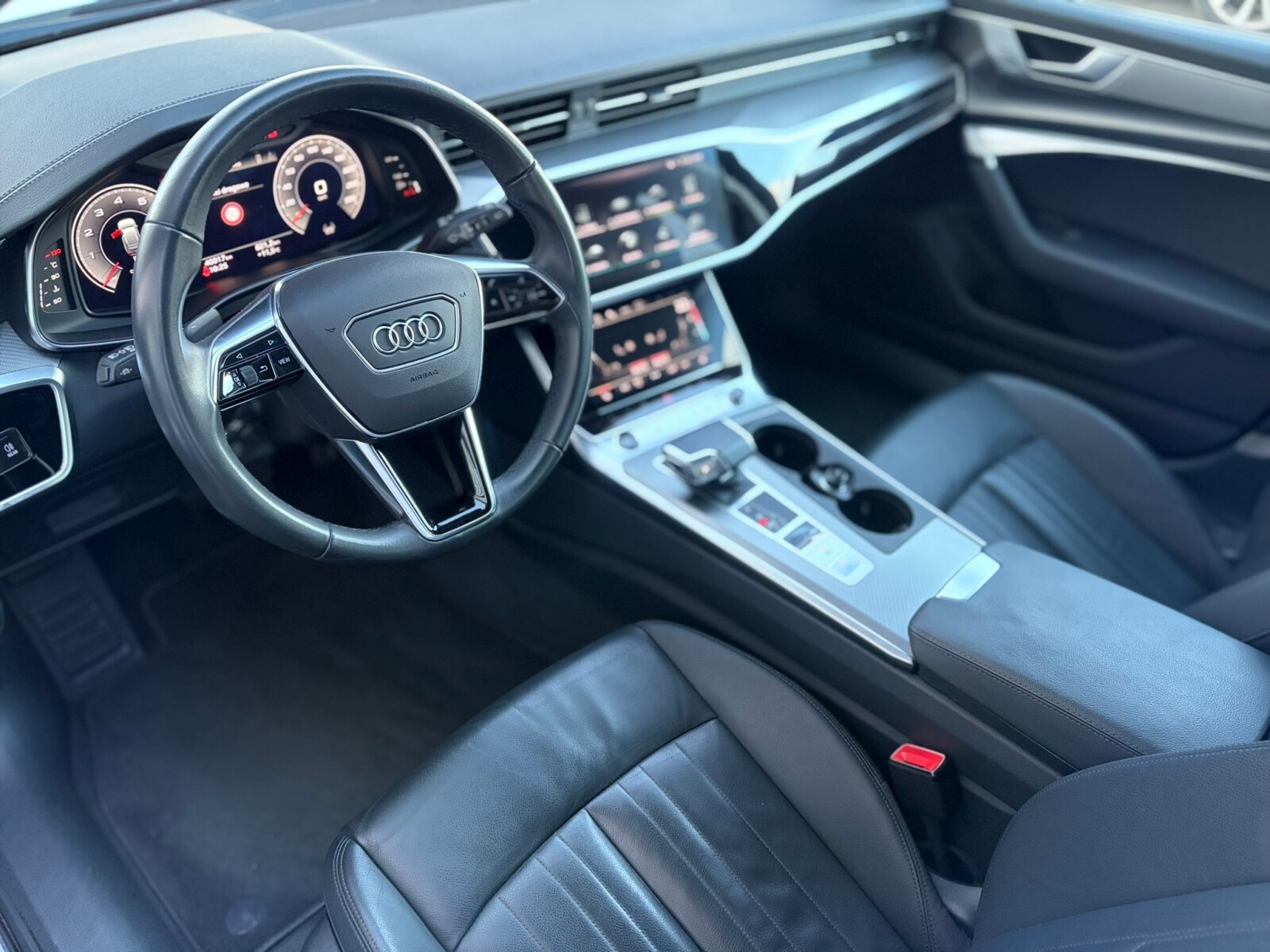 Audi A6 Avant - zdjęcie 14