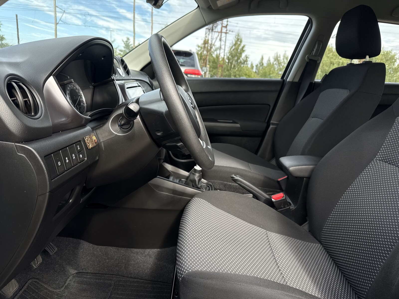 Suzuki Vitara - zdjęcie 10