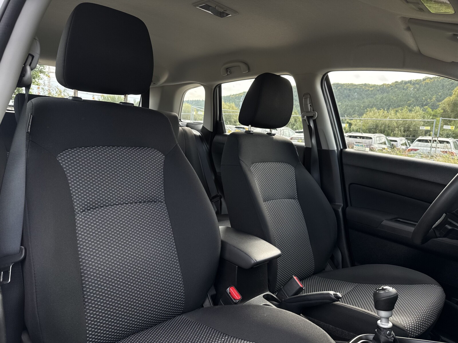 Suzuki Vitara - zdjęcie 13