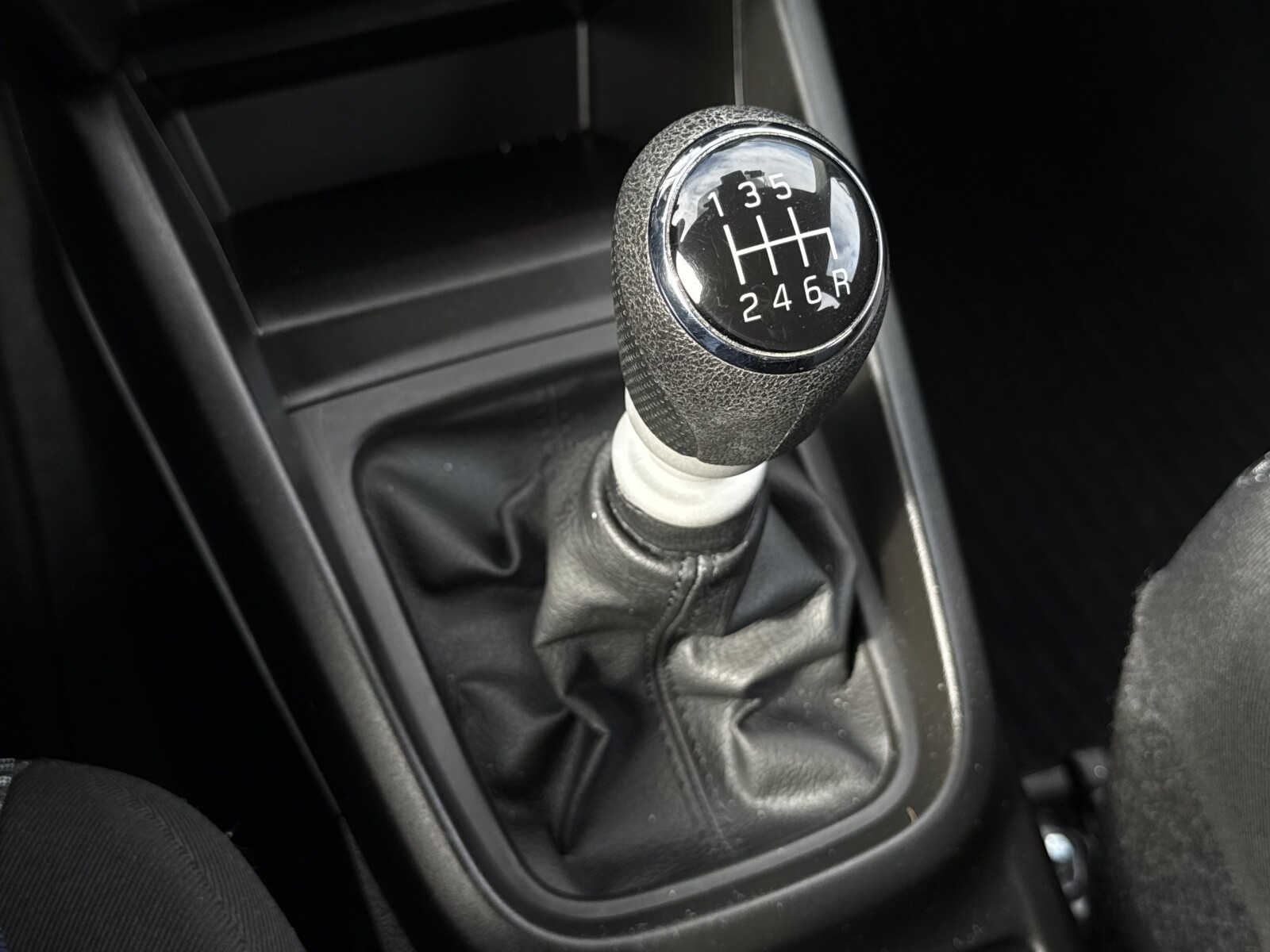 Suzuki Vitara - zdjęcie 20