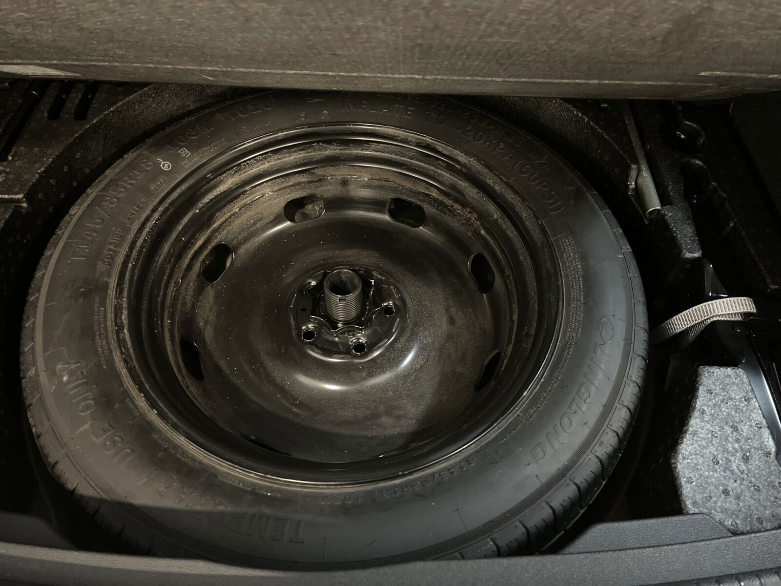 Volkswagen Tiguan - zdjęcie 30