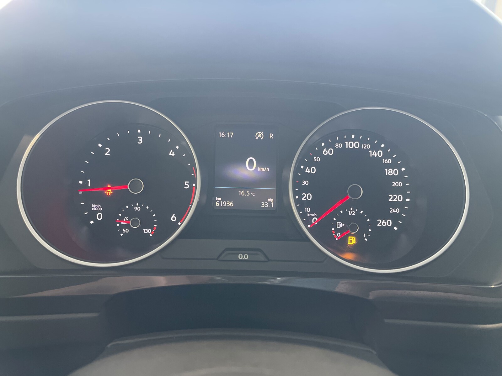 Volkswagen Tiguan - zdjęcie 22