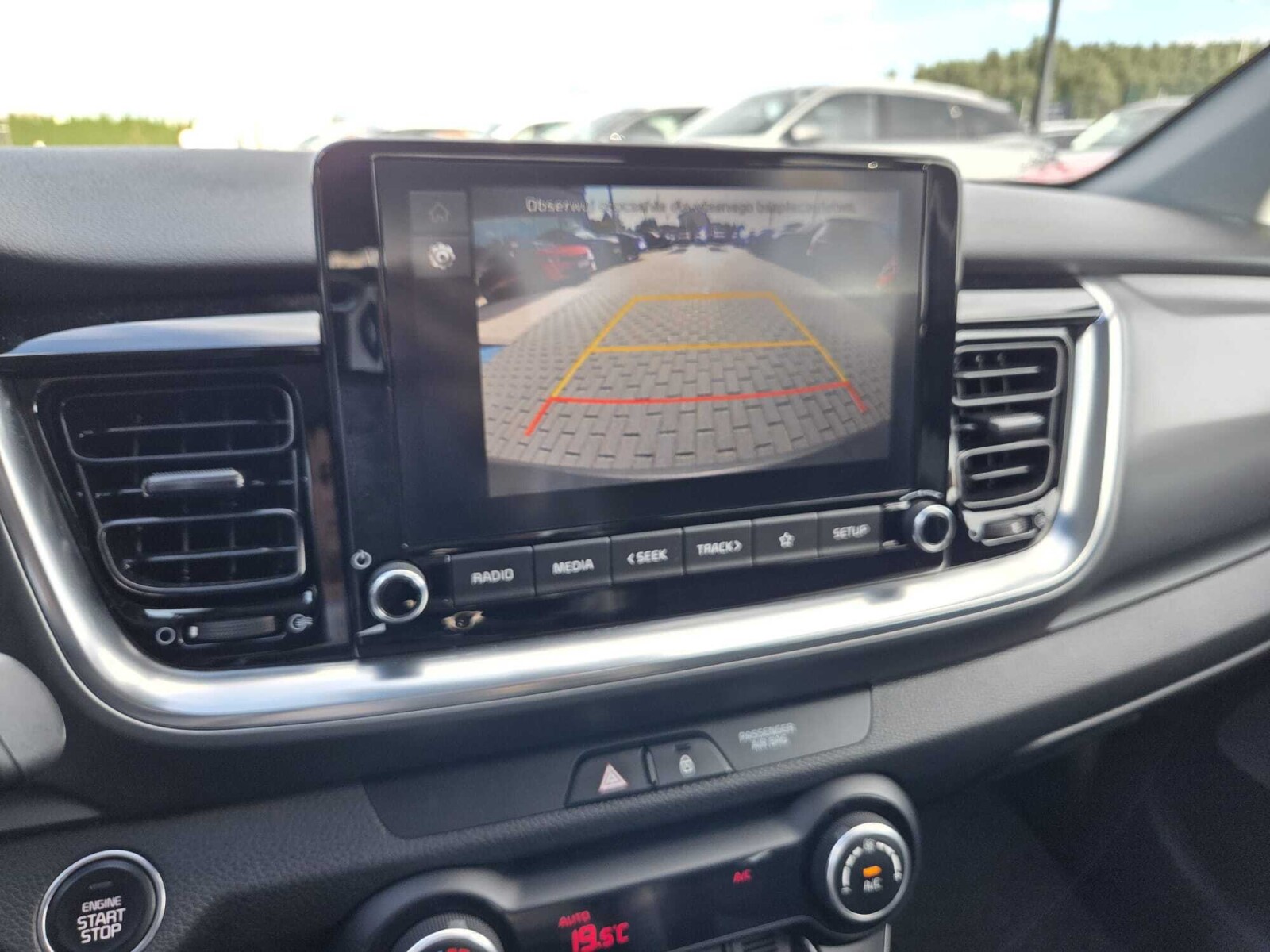 Kia Stonic - zdjęcie 19