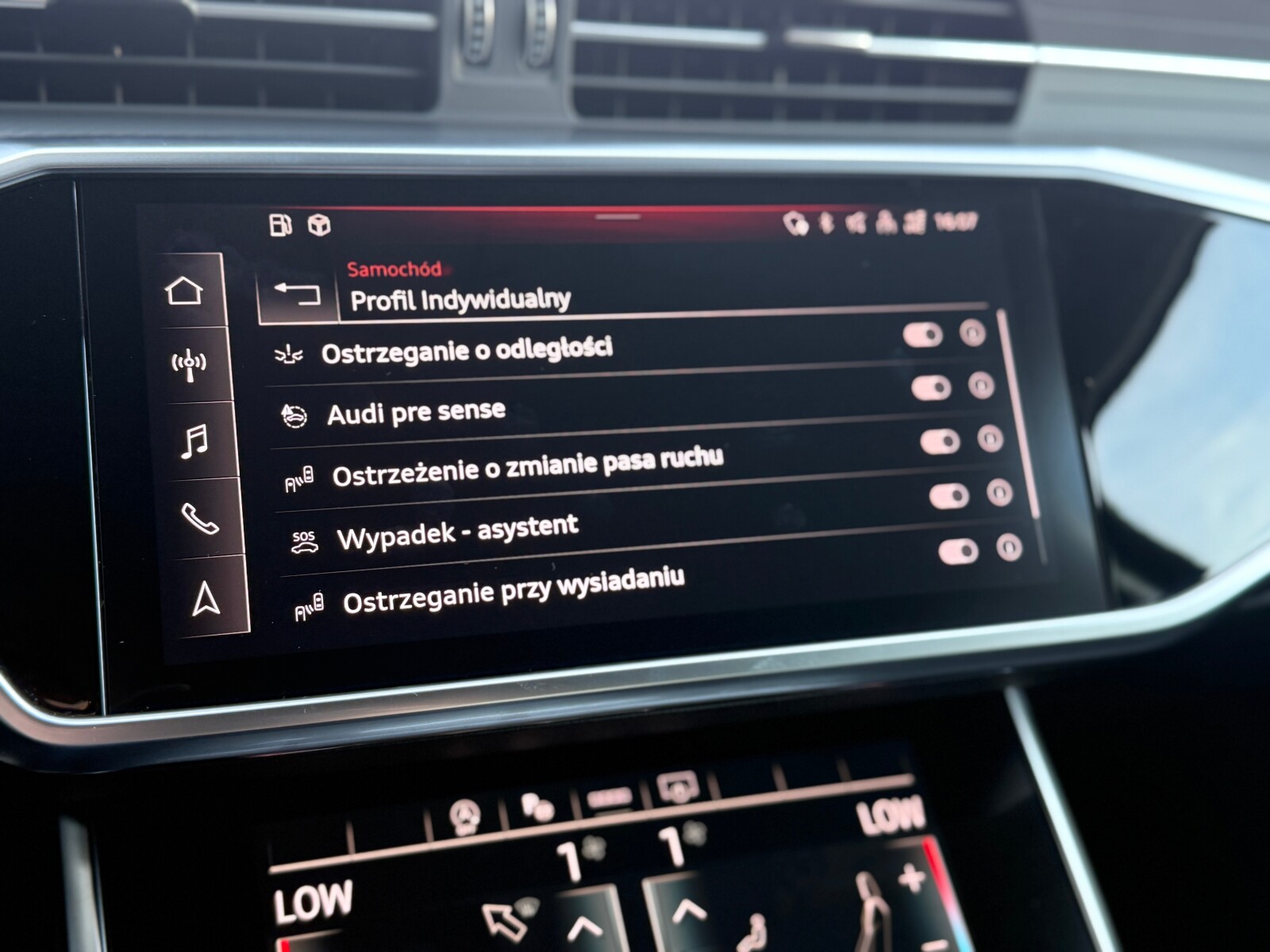 Audi A6 Avant - zdjęcie 36