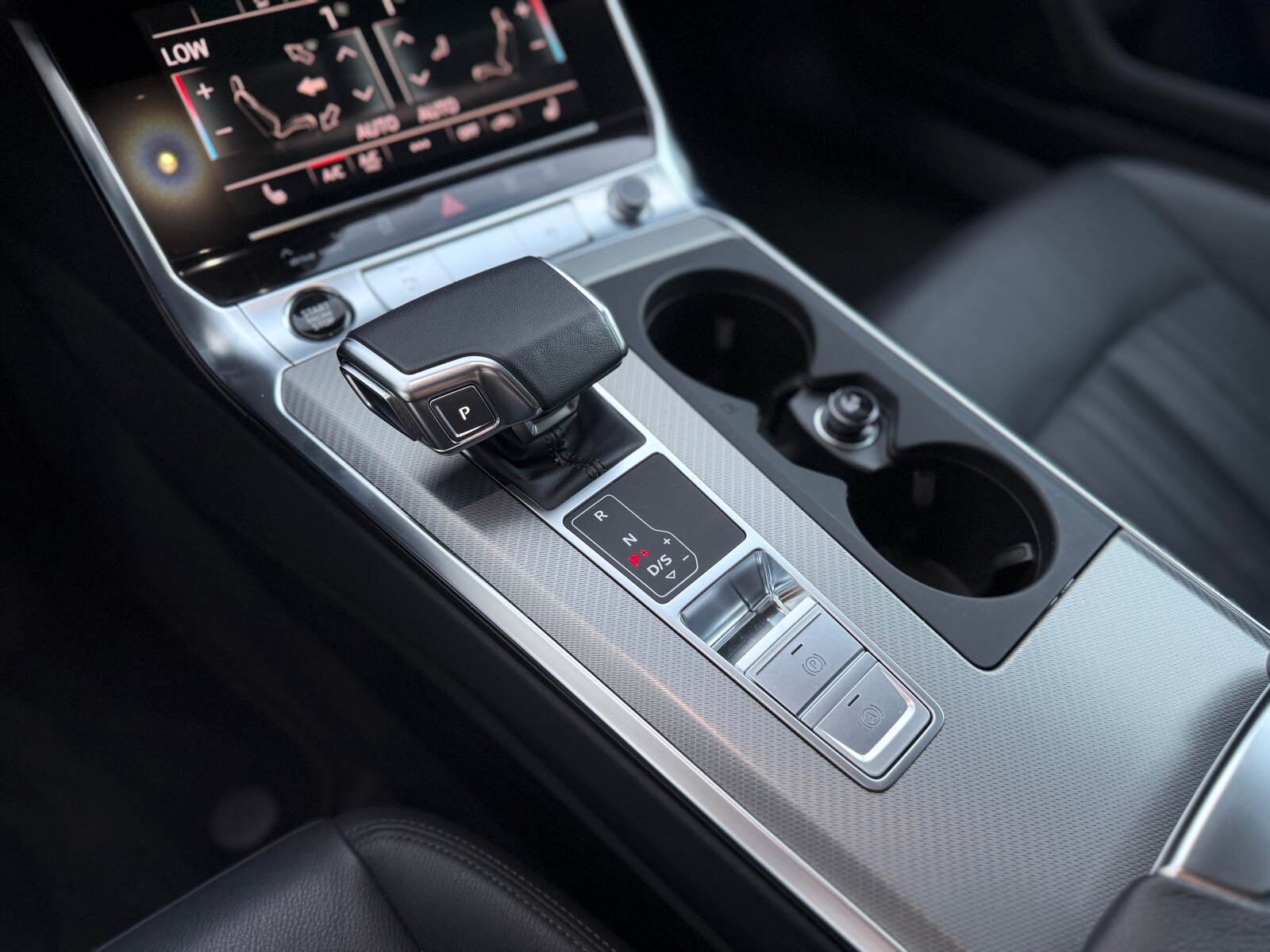 Audi A6 Avant - zdjęcie 25