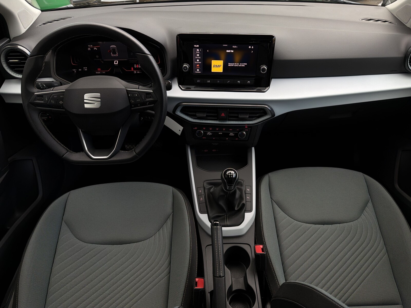 Seat Arona - zdjęcie 9