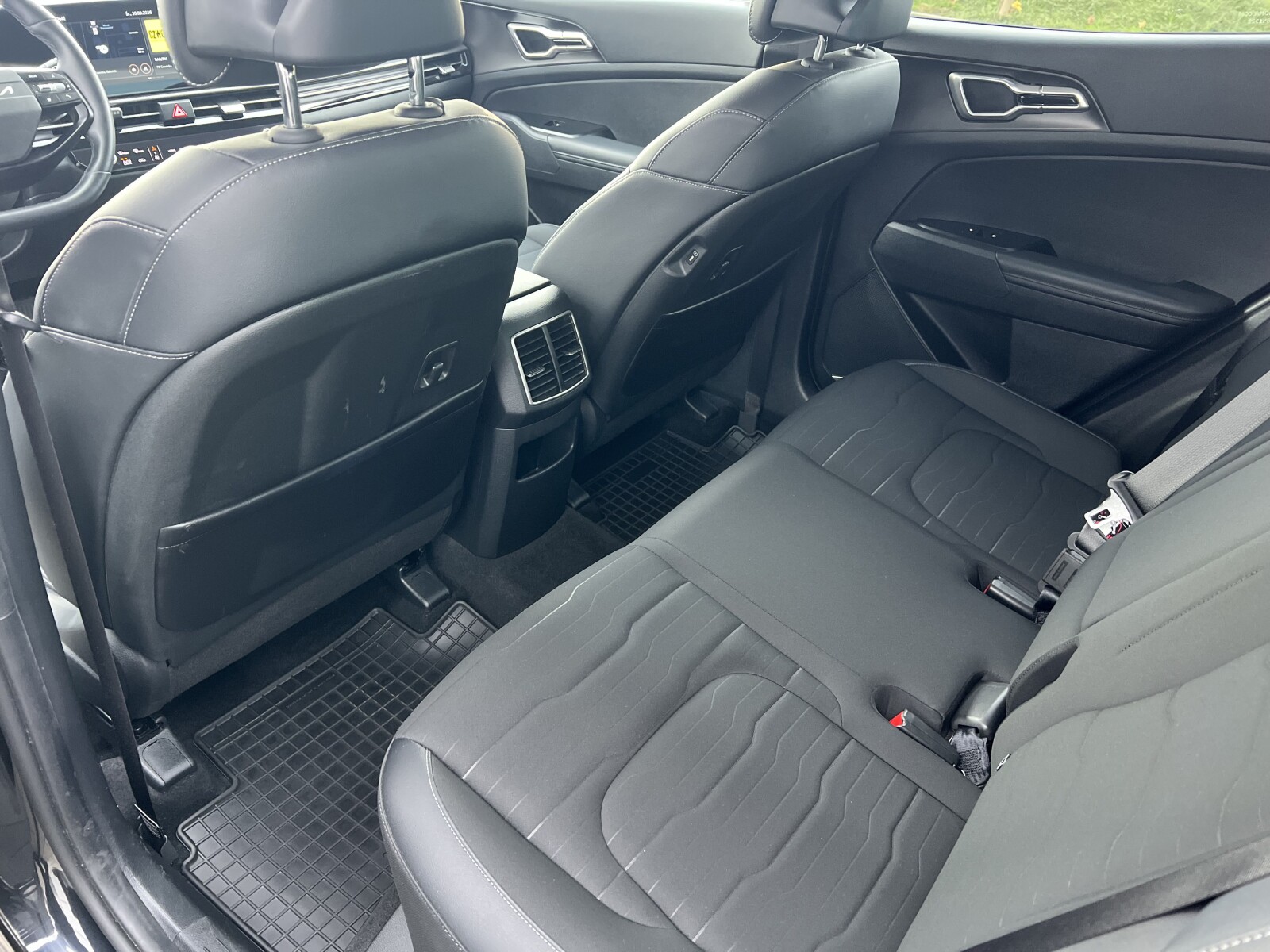 Kia Sportage - zdjęcie 28