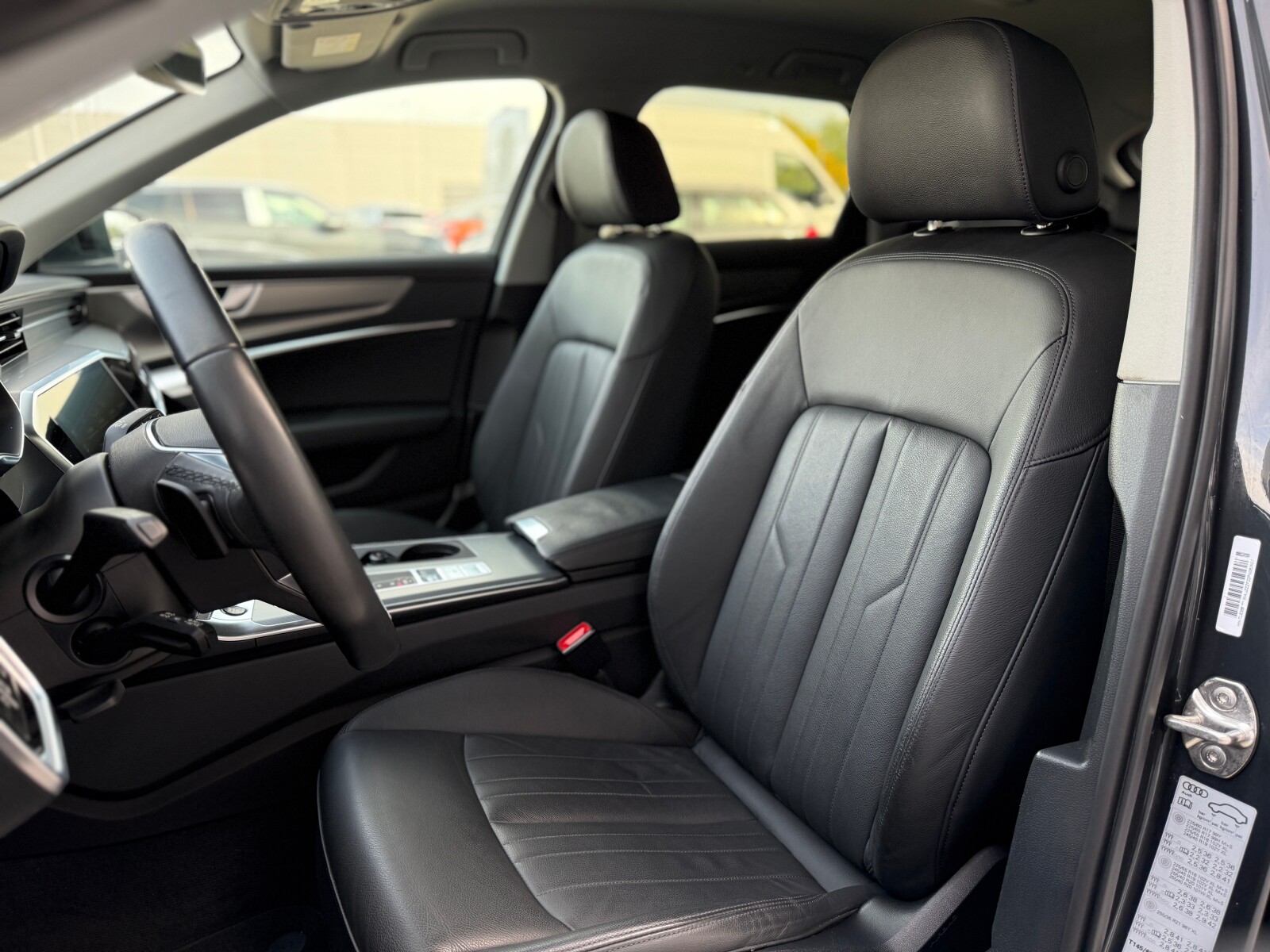 Audi A6 Avant - zdjęcie 21