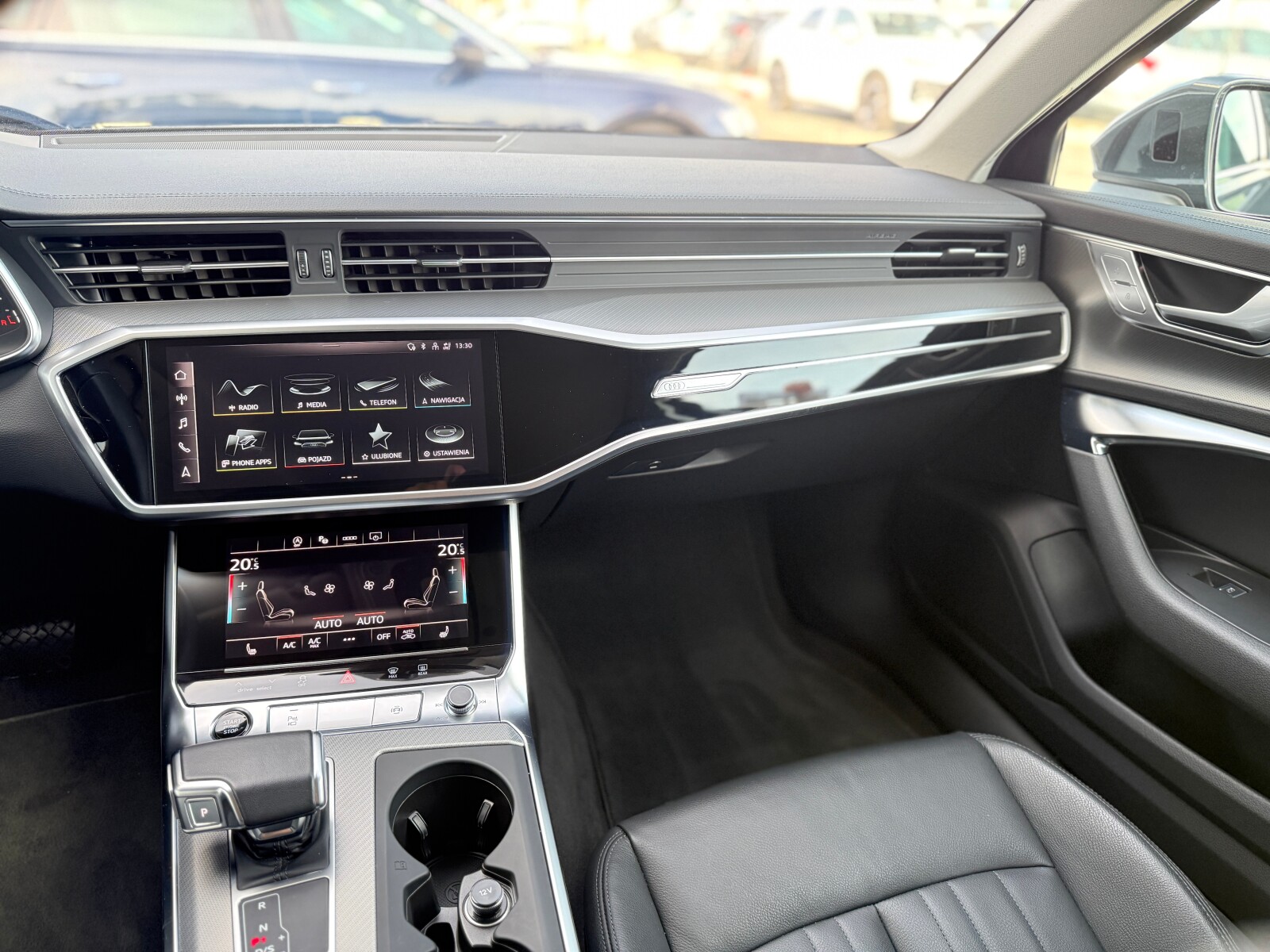 Audi A6 Avant - zdjęcie 16