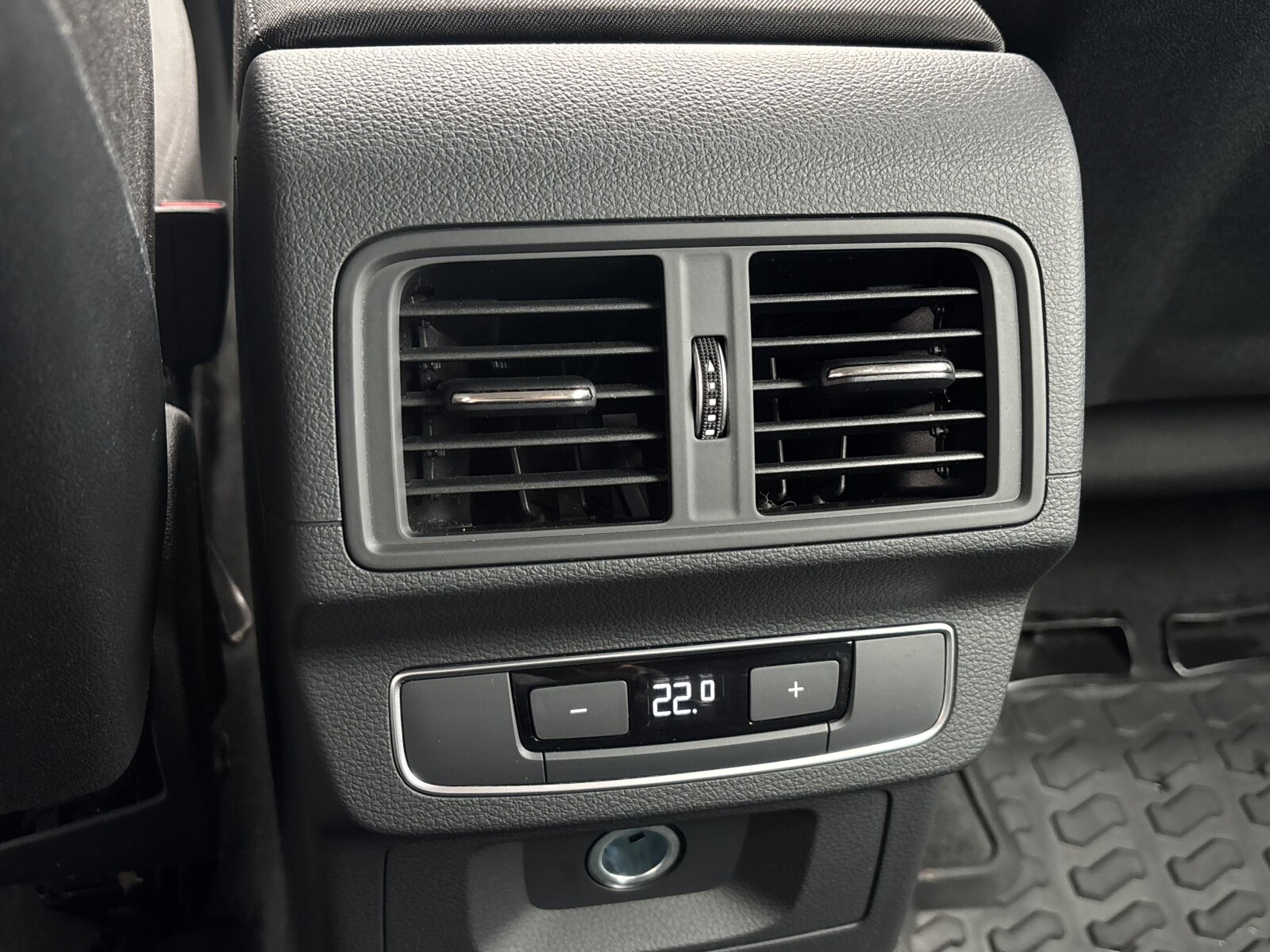 Audi Q5 - zdjęcie 21