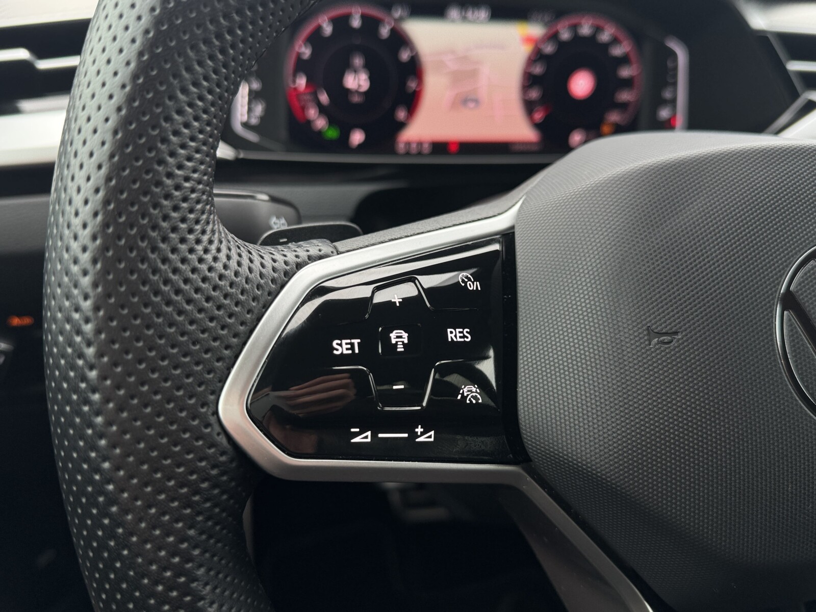 Volkswagen Arteon - zdjęcie 12