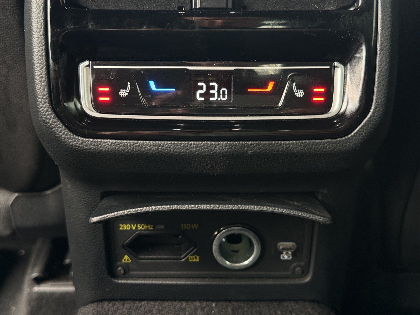Volkswagen Arteon - zdjęcie 27