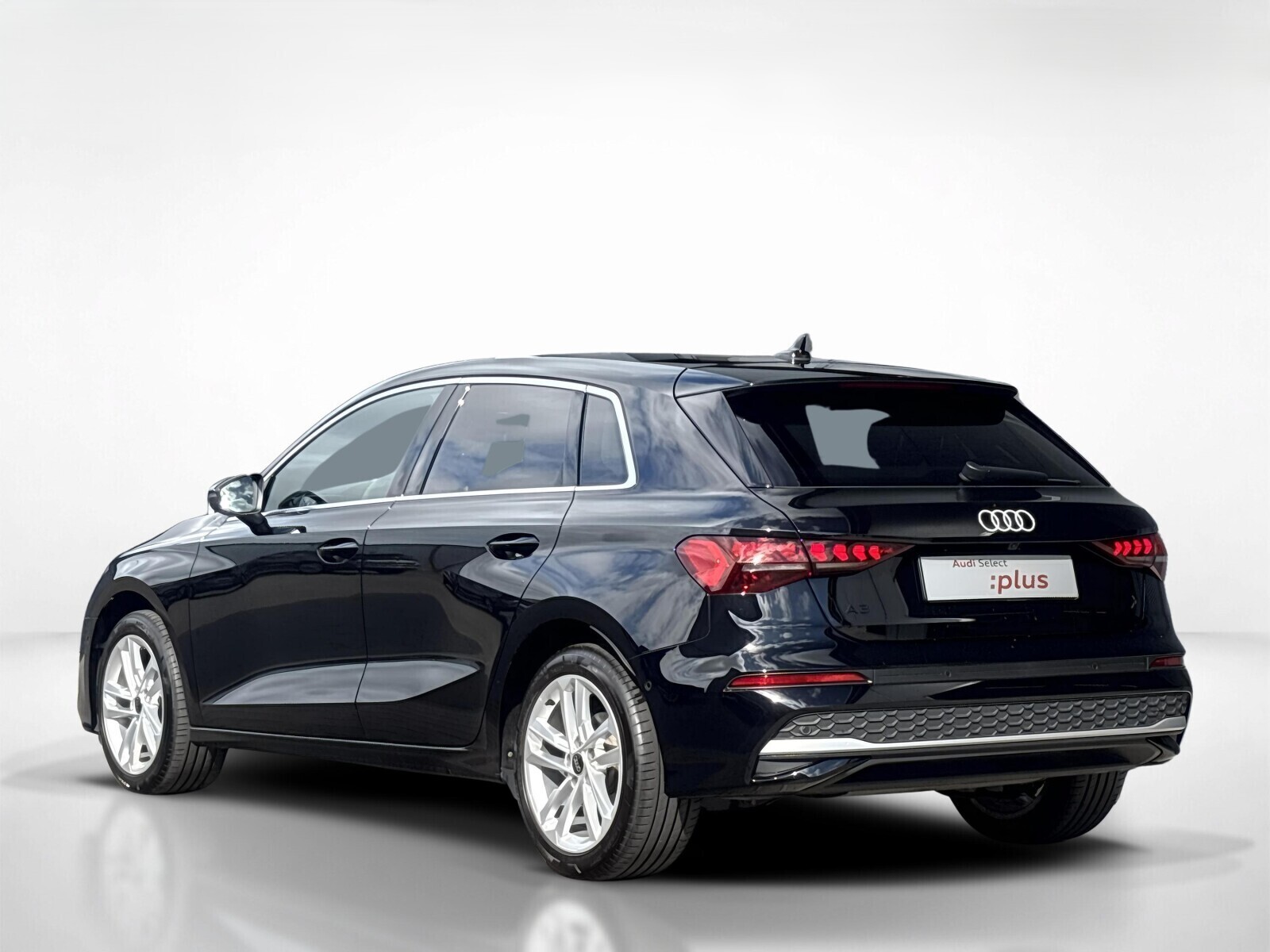 Audi A3 Sportback - zdjęcie 3