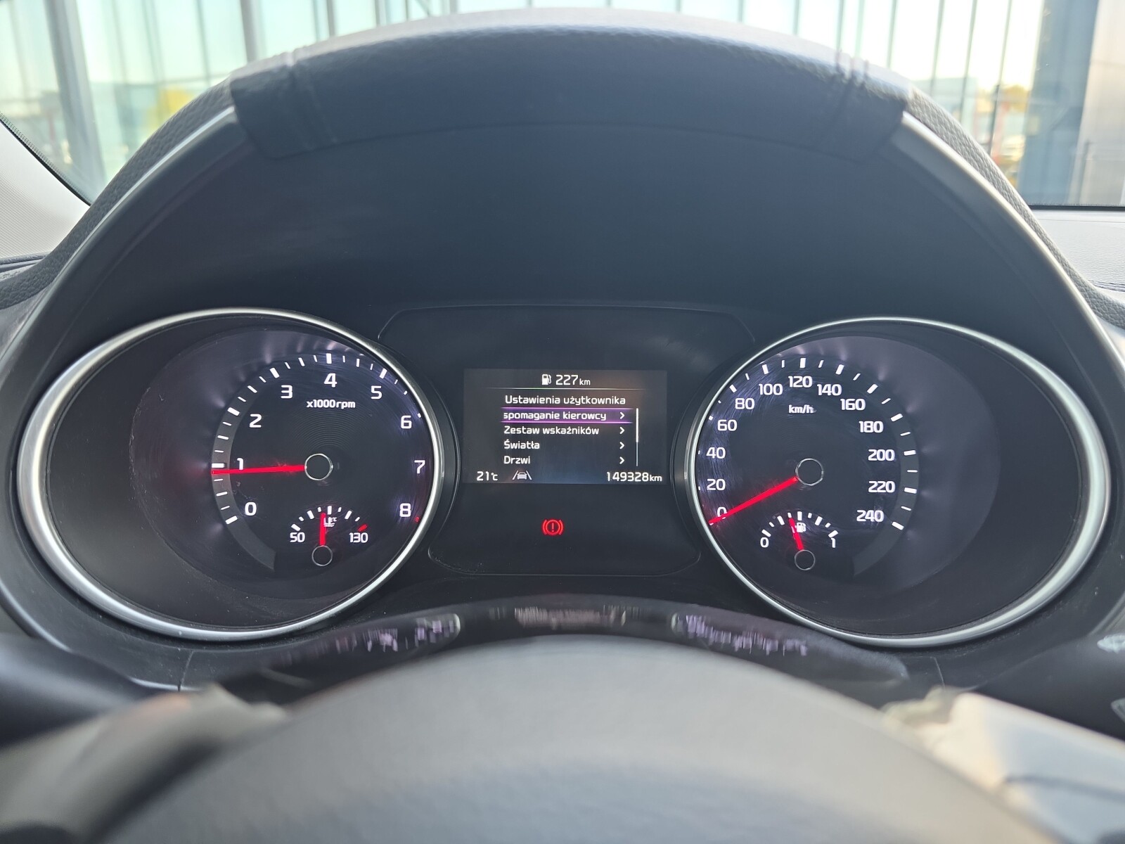 Kia Ceed - zdjęcie 17
