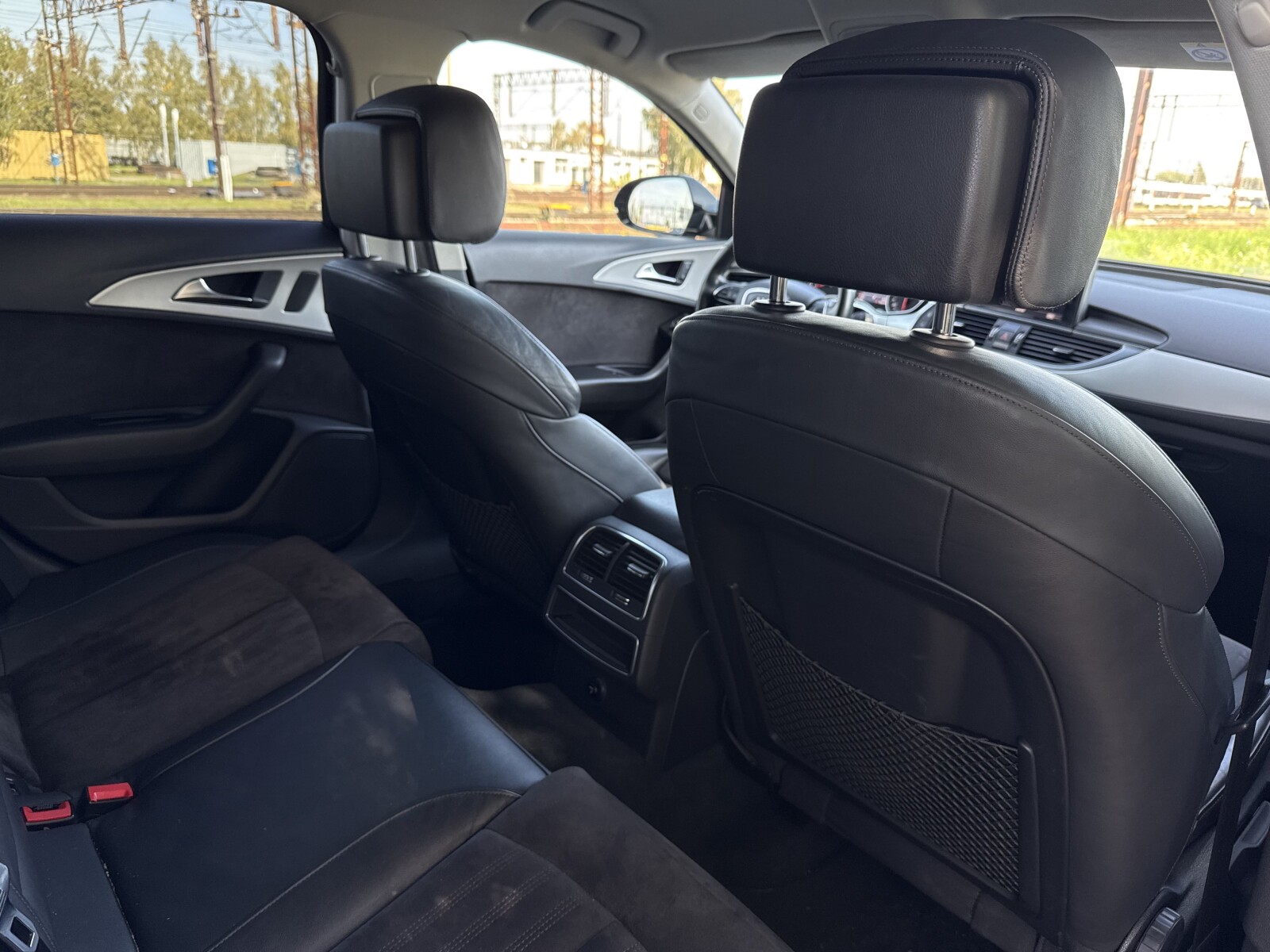 Audi A6 Limousine - zdjęcie 33