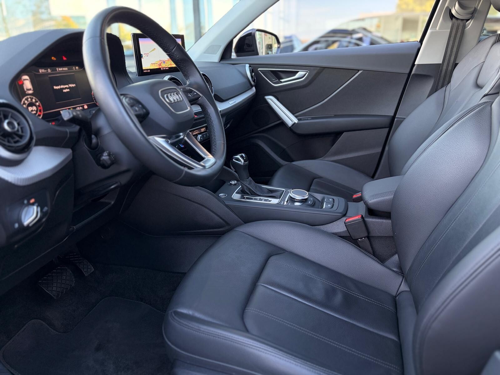 Audi Q2 - zdjęcie 12