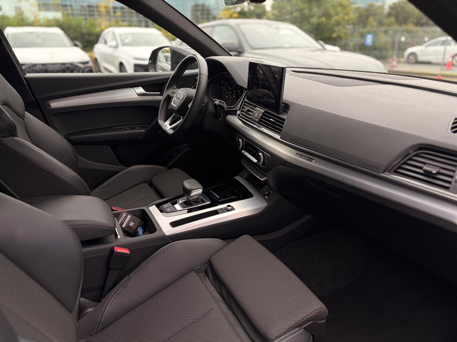 Audi Q5 Sportback TFSI e - zdjęcie 22
