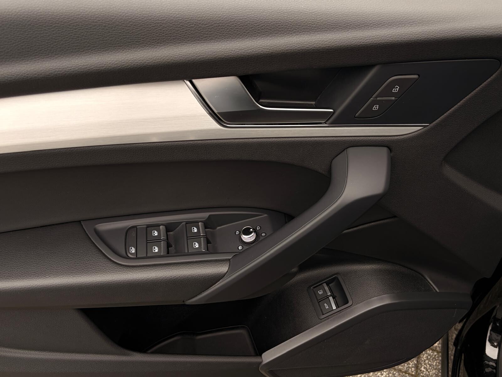 Audi Q5 Sportback TFSI e - zdjęcie 13