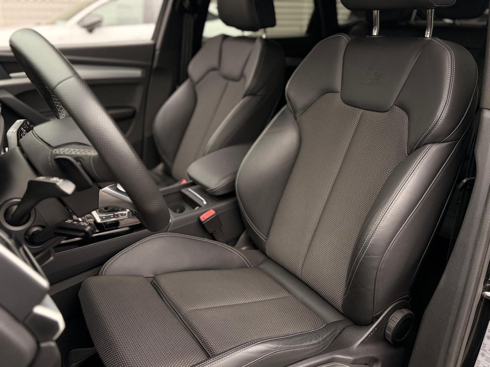 Audi Q5 Sportback TFSI e - zdjęcie 16
