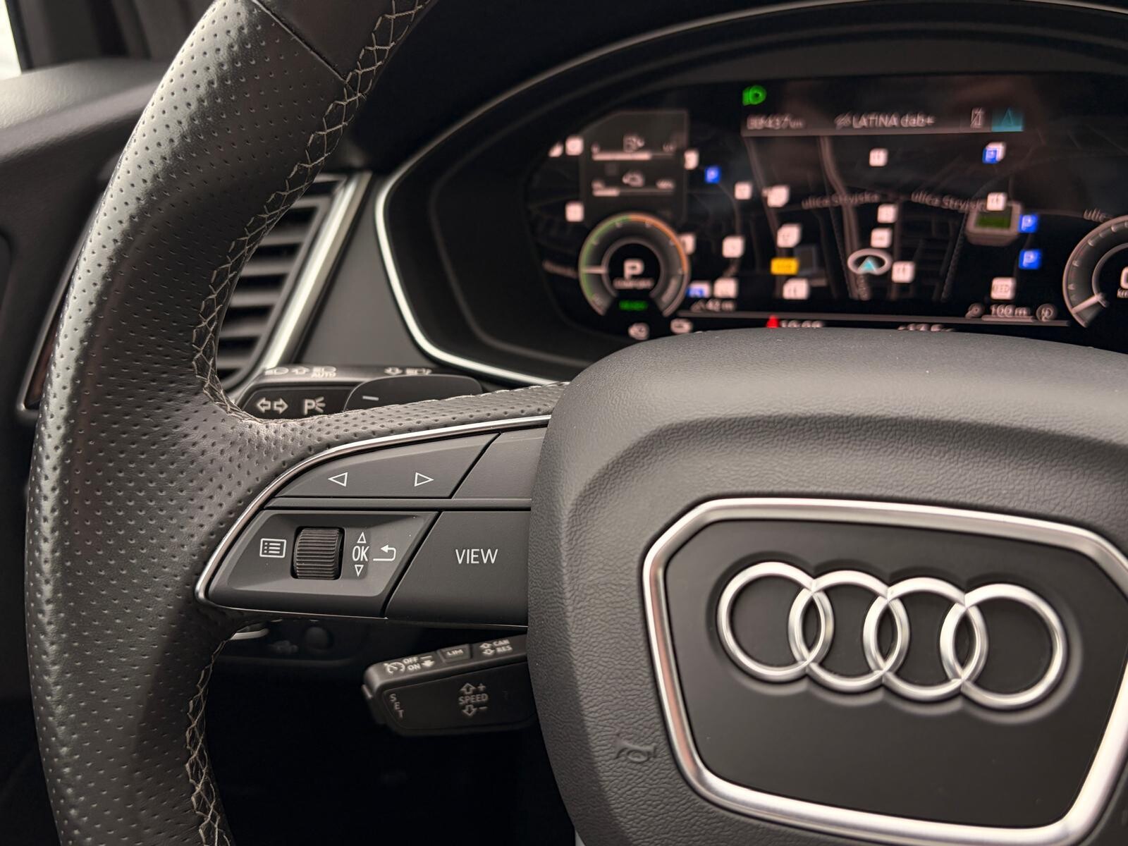 Audi Q5 Sportback TFSI e - zdjęcie 27