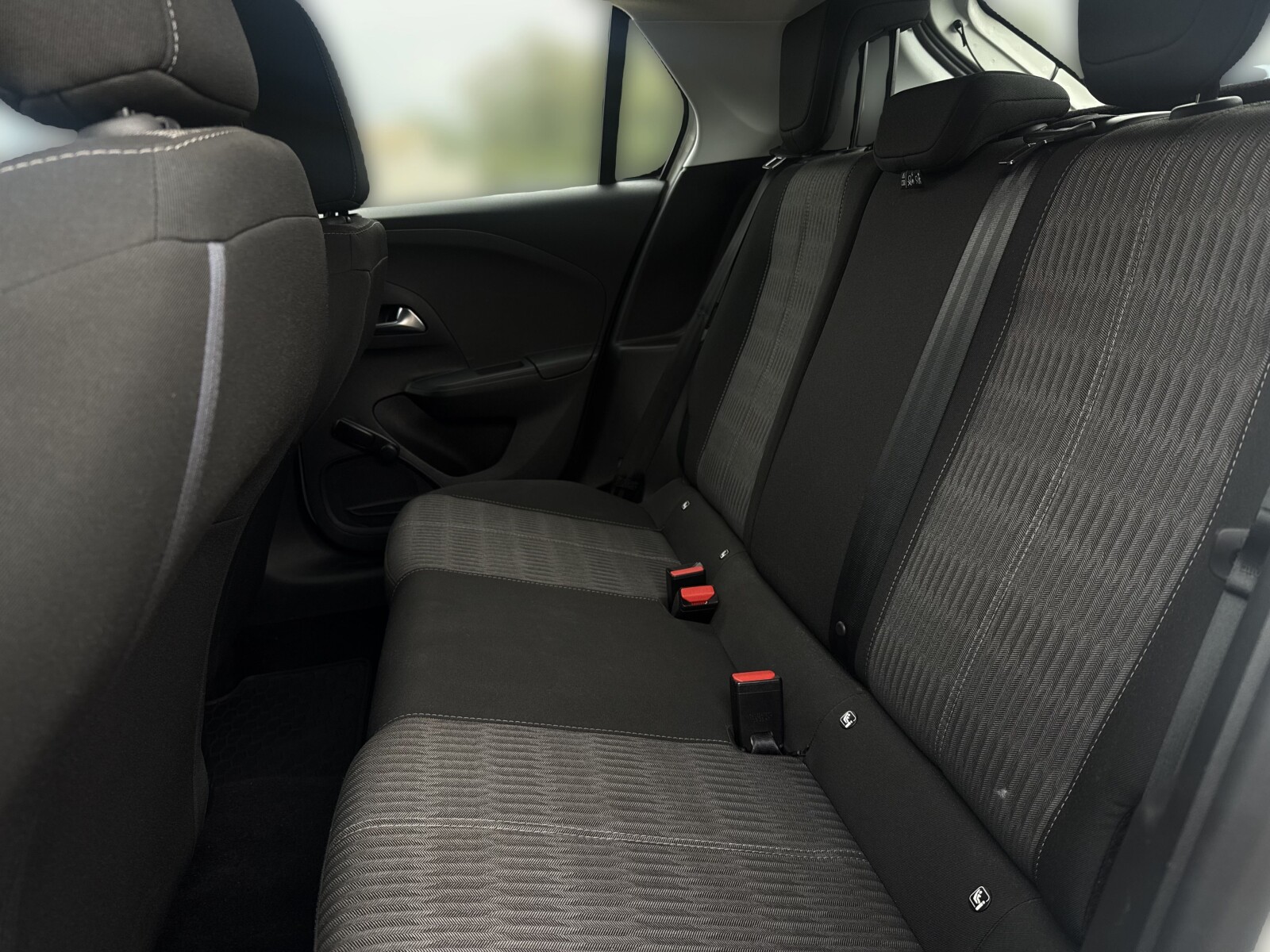 Opel Corsa - zdjęcie 16