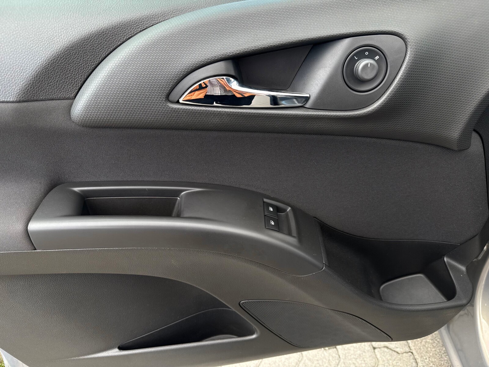 Opel Meriva - zdjęcie 9