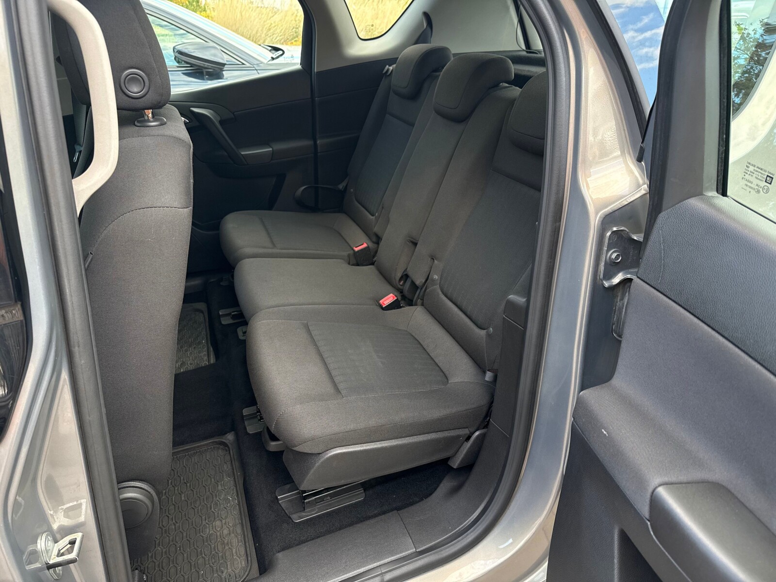 Opel Meriva - zdjęcie 22