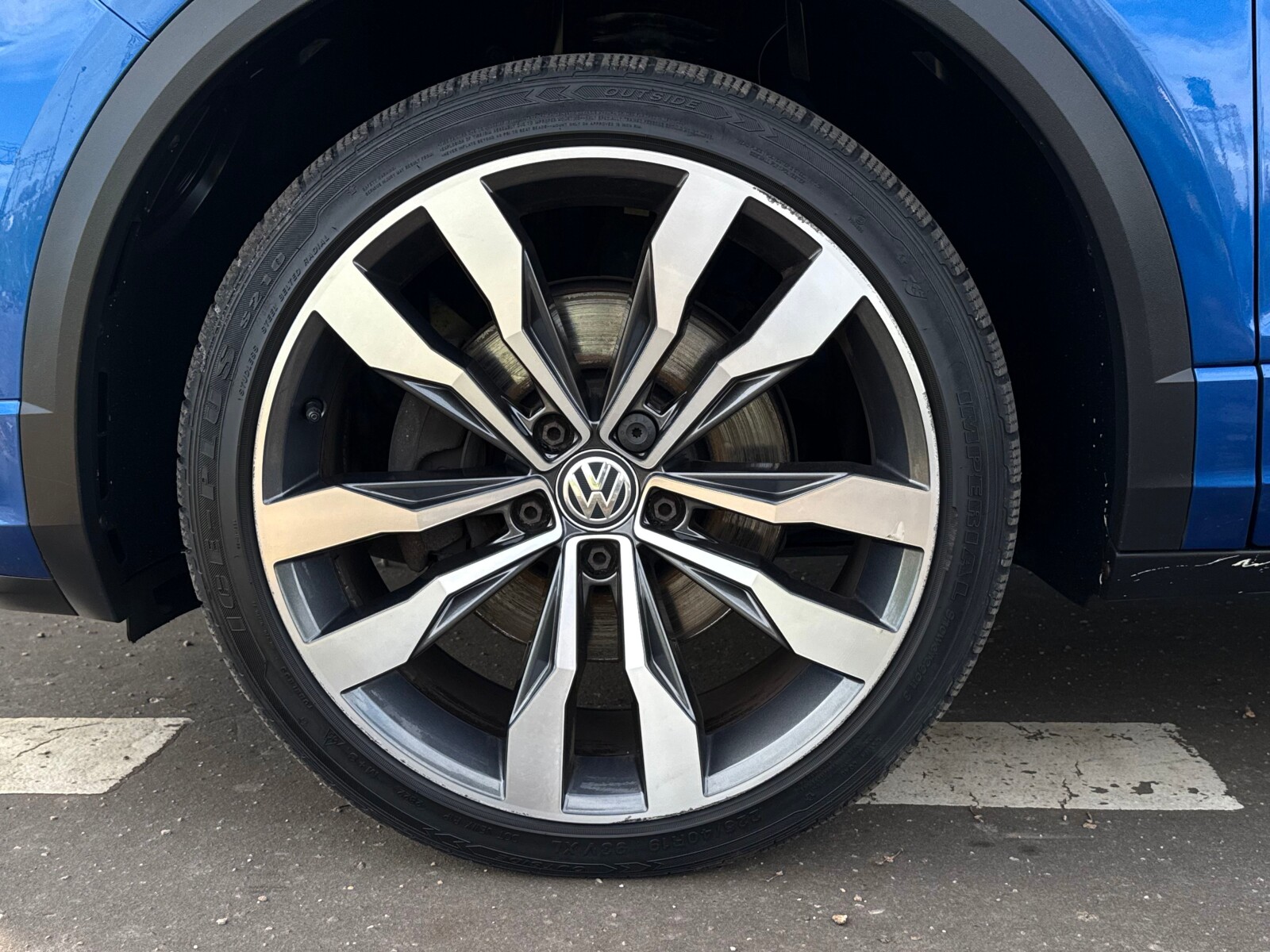 Volkswagen T-Roc - zdjęcie 35