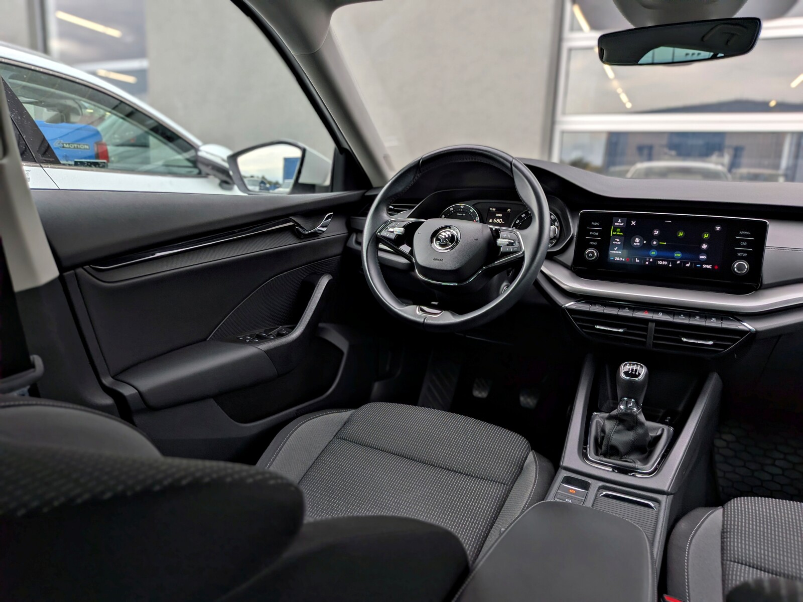 Škoda Octavia Combi - zdjęcie 13
