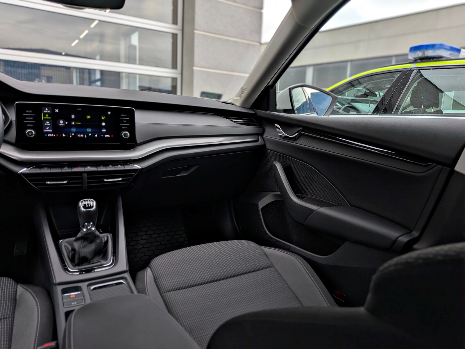 Škoda Octavia Combi - zdjęcie 14