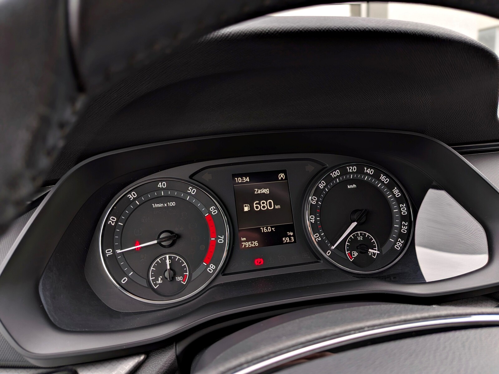 Škoda Octavia Combi - zdjęcie 23