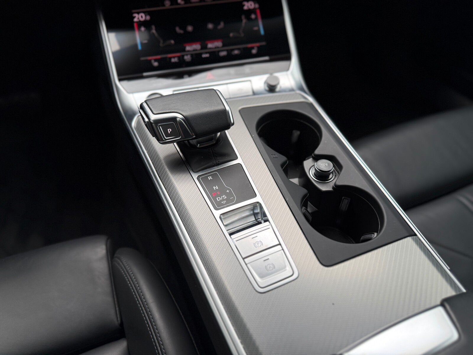 Audi A6 Avant - zdjęcie 23