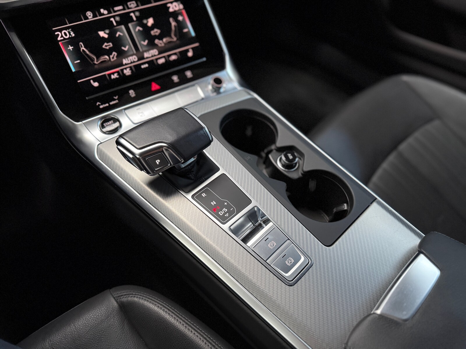 Audi A6 Avant - zdjęcie 23
