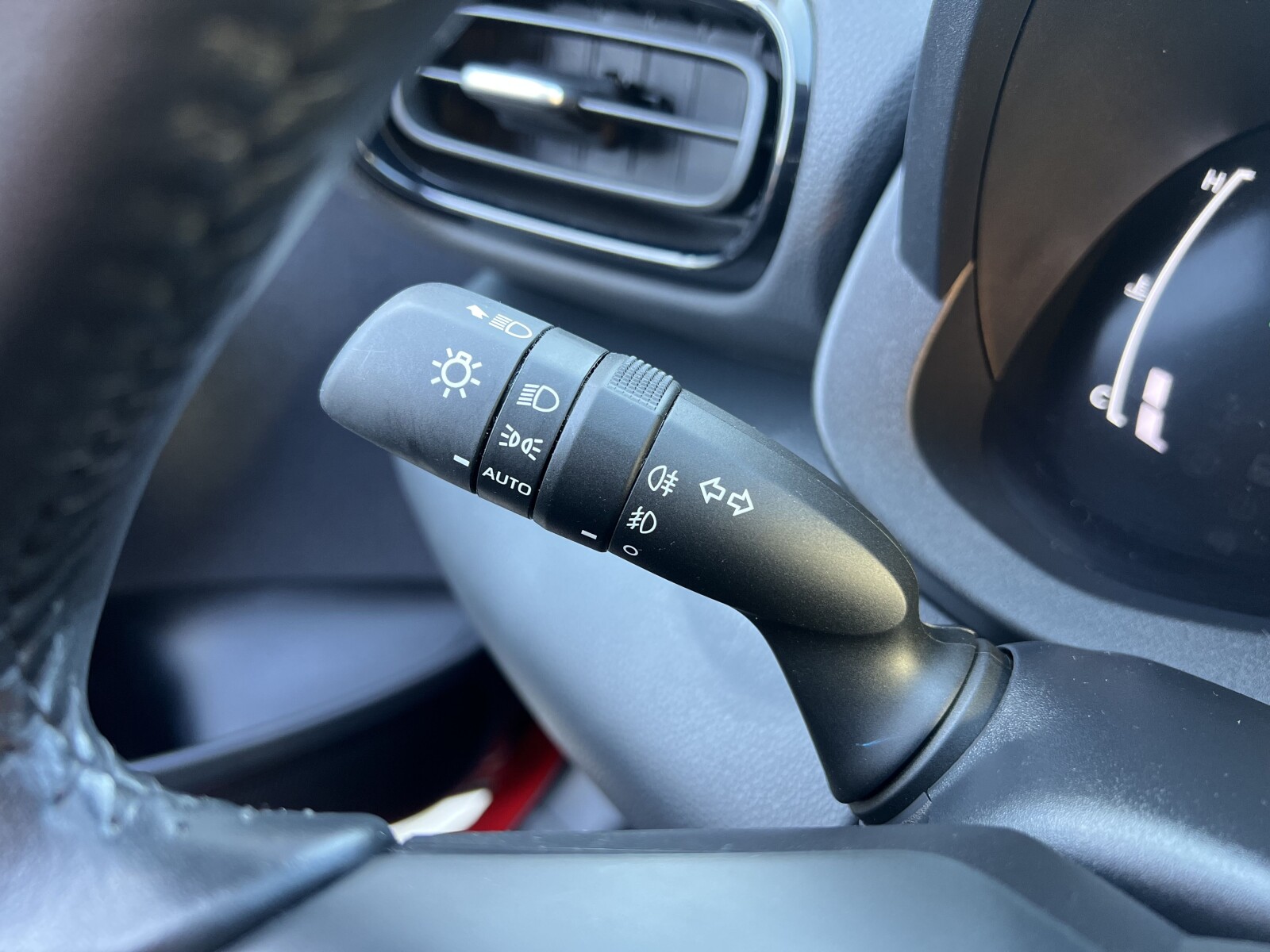 Toyota Yaris Cross - zdjęcie 14
