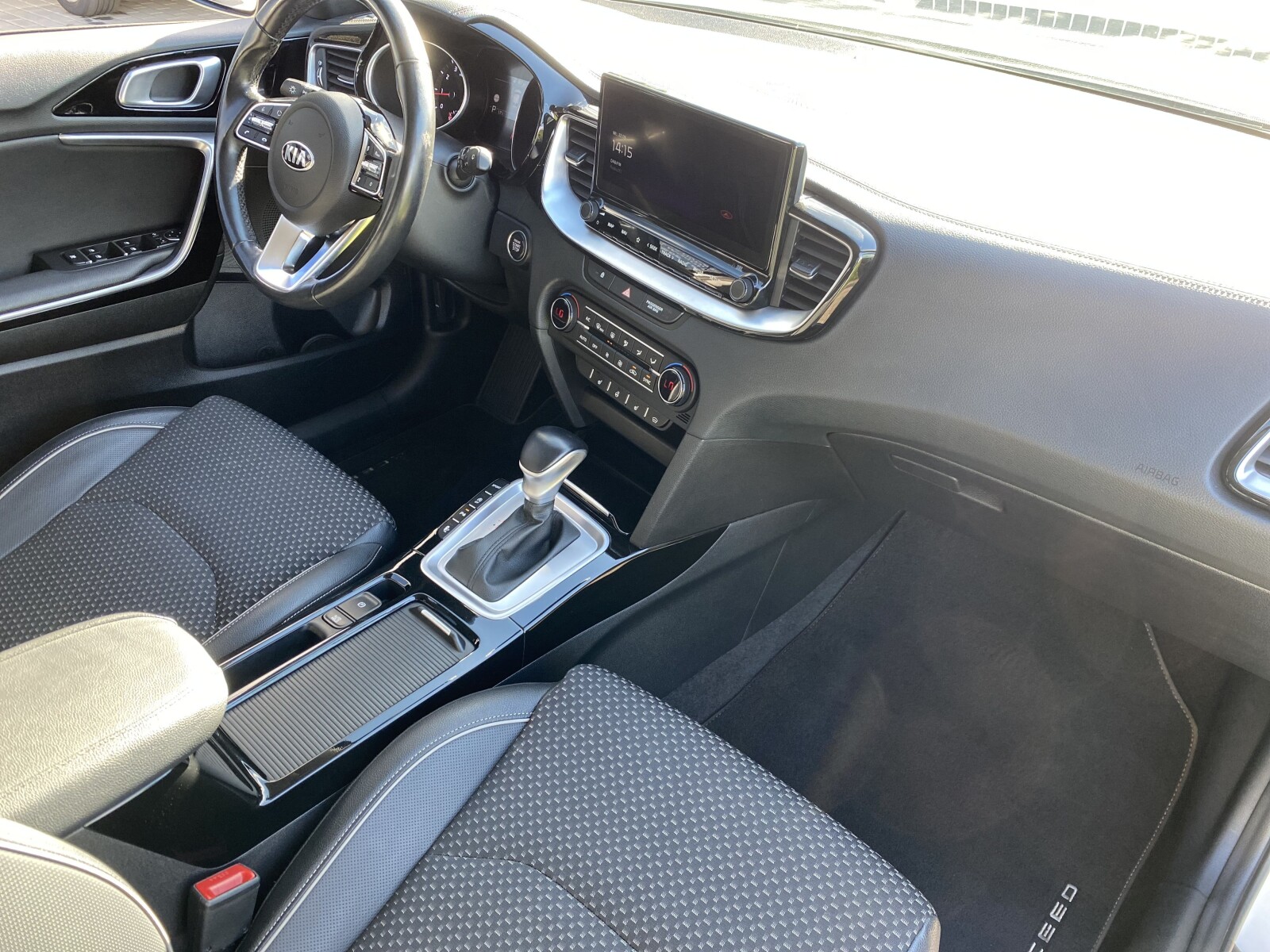 Kia XCeed - zdjęcie 14