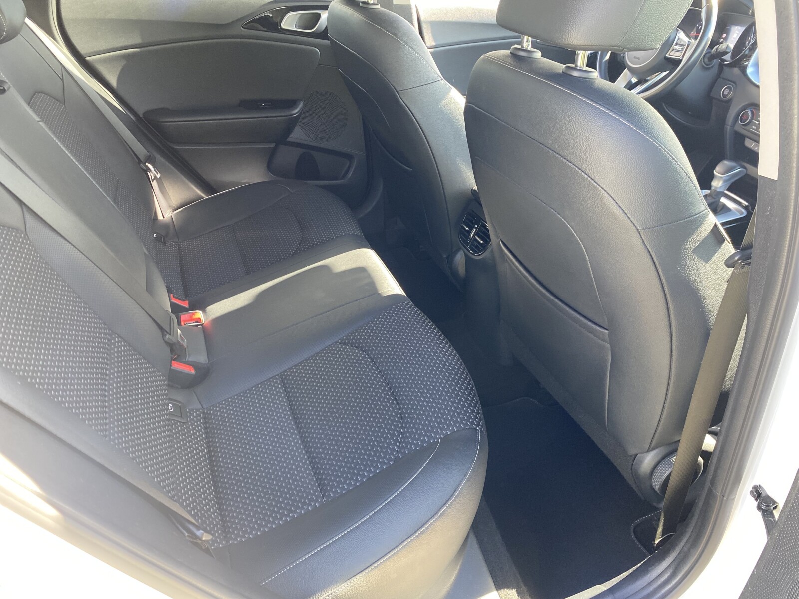 Kia XCeed - zdjęcie 13
