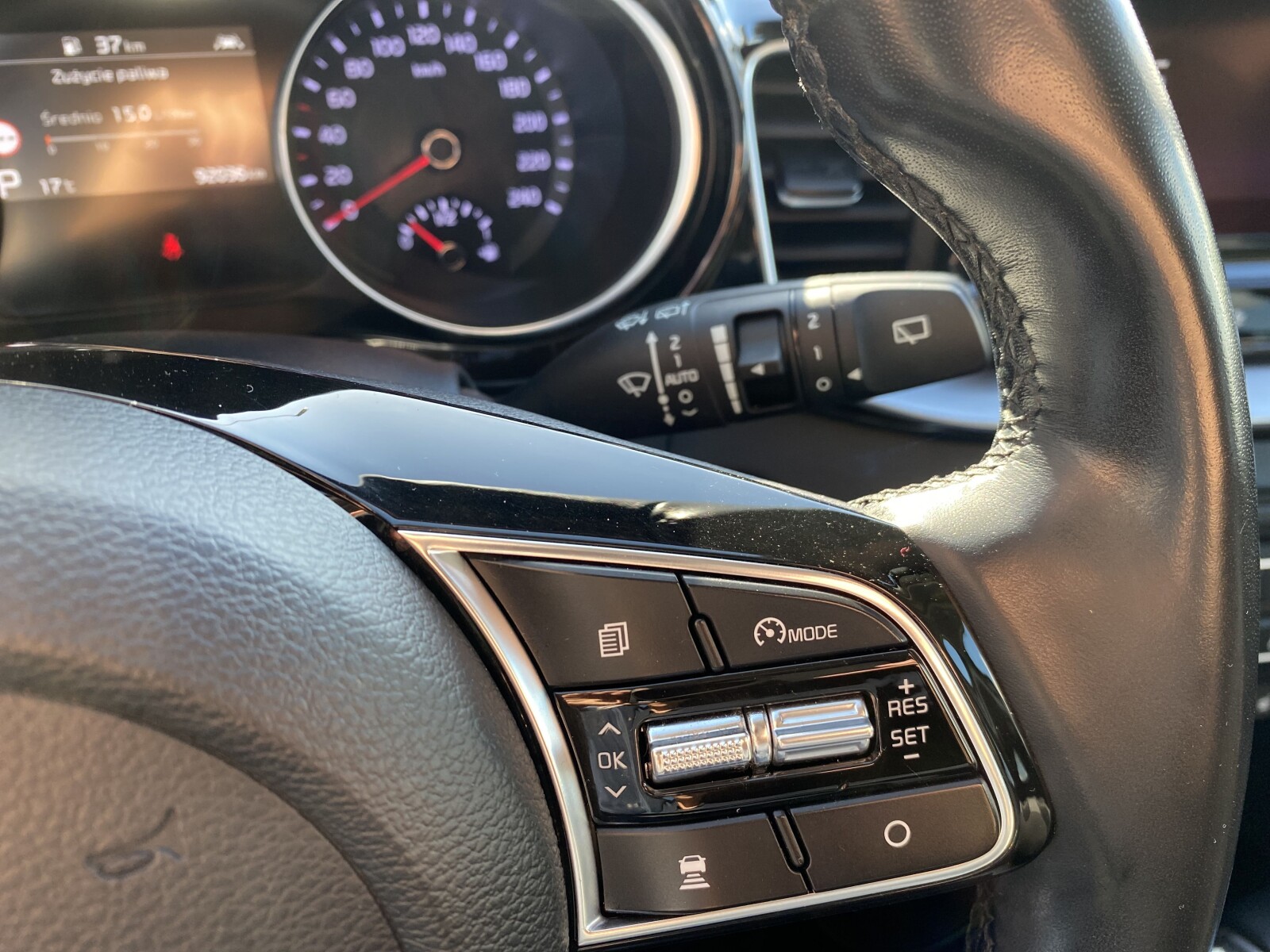 Kia XCeed - zdjęcie 21