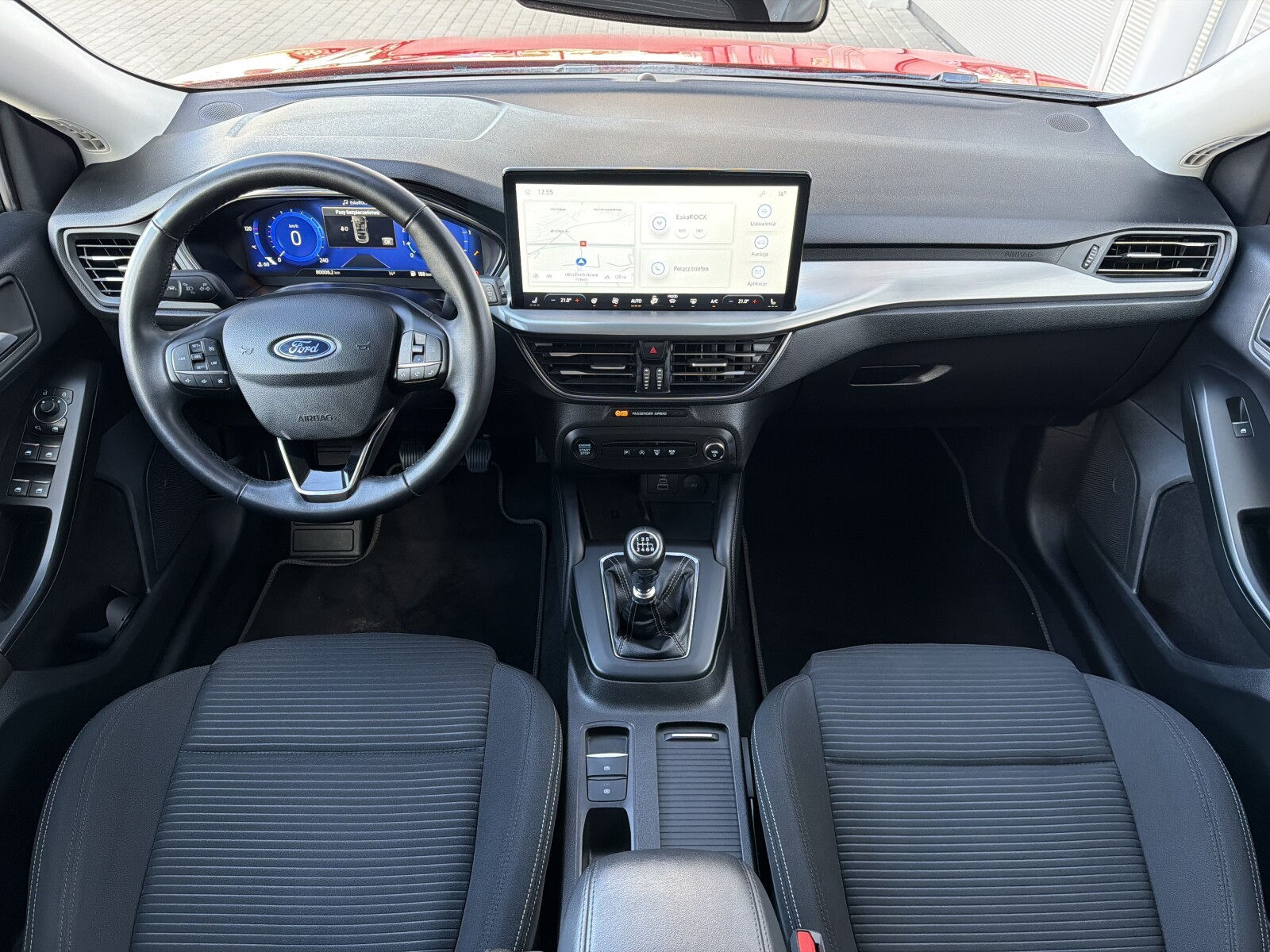 Ford Focus - zdjęcie 17