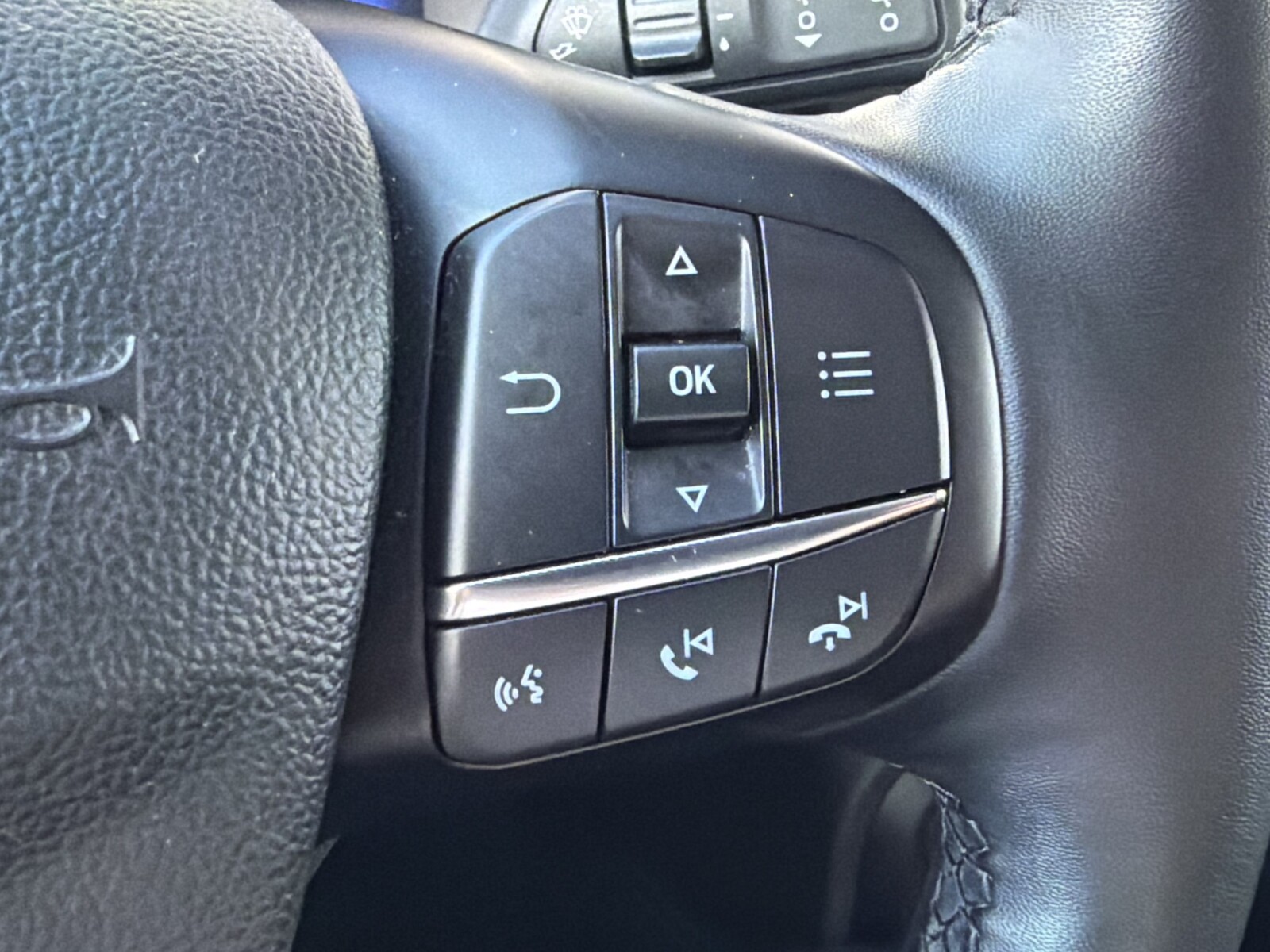 Ford Focus - zdjęcie 19